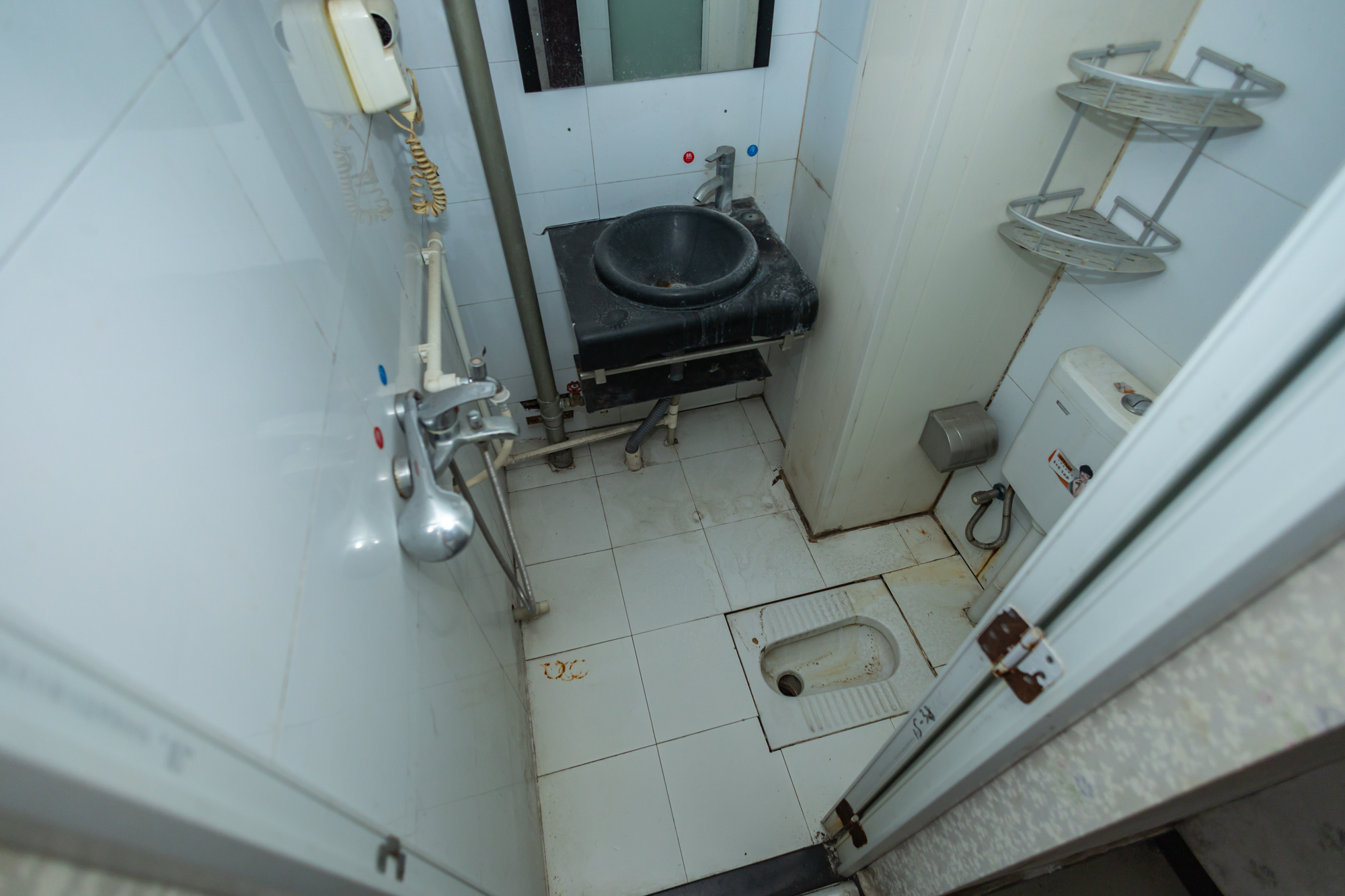 尚都美寓 1室1厅1卫 13.8万 尚都美寓 1室1厅1卫 13.8万卫生间