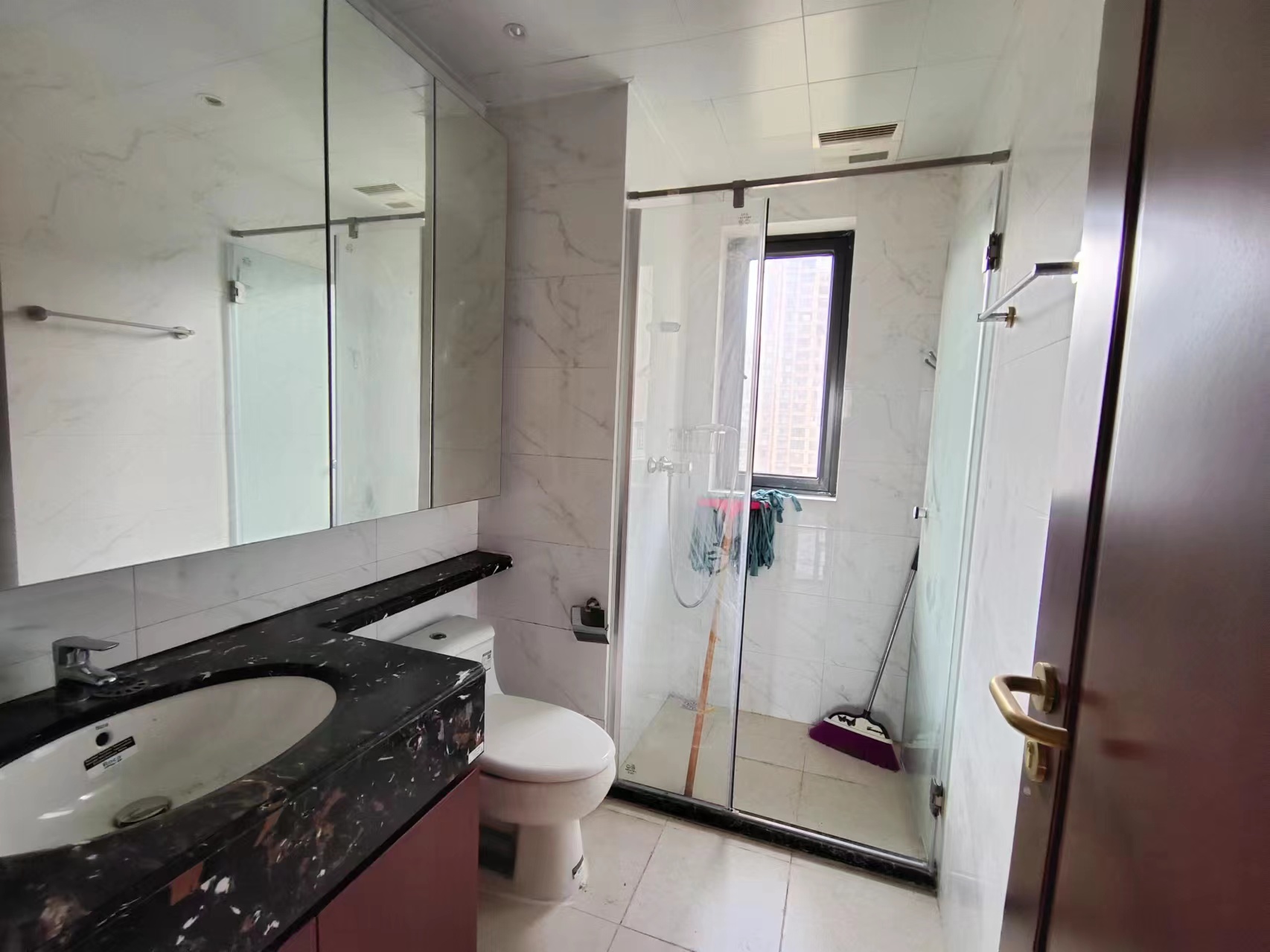 恒大华府 4室2厅2卫 152.8万 恒大华府 4室2厅2卫 152.8万室内图