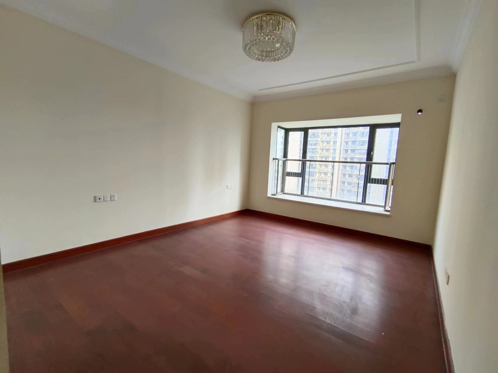 恒大华府 4室2厅2卫 152.8万 恒大华府 4室2厅2卫 152.8万室内图