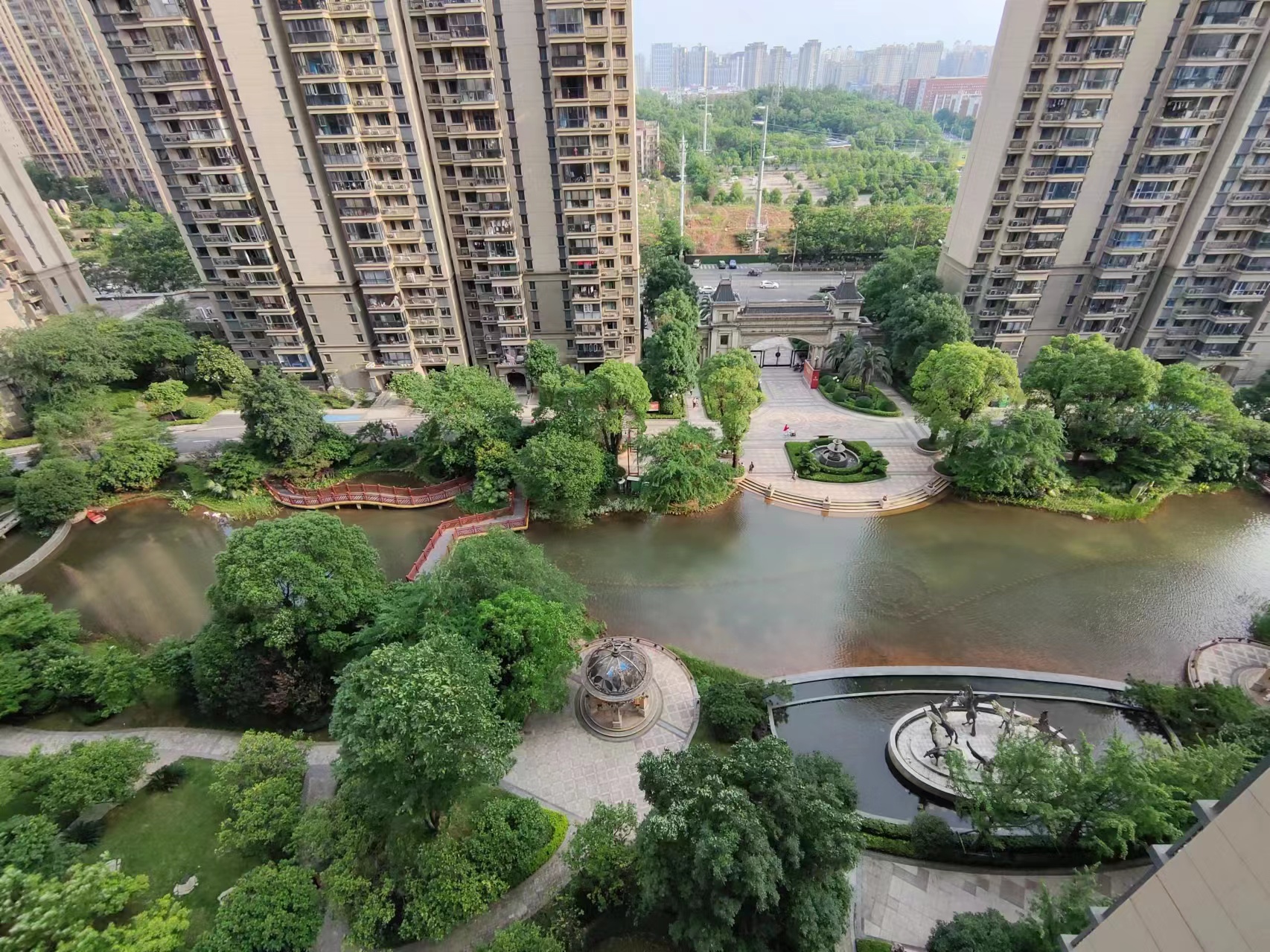 恒大华府 4室2厅2卫 152.8万 恒大华府 4室2厅2卫 152.8万室内图