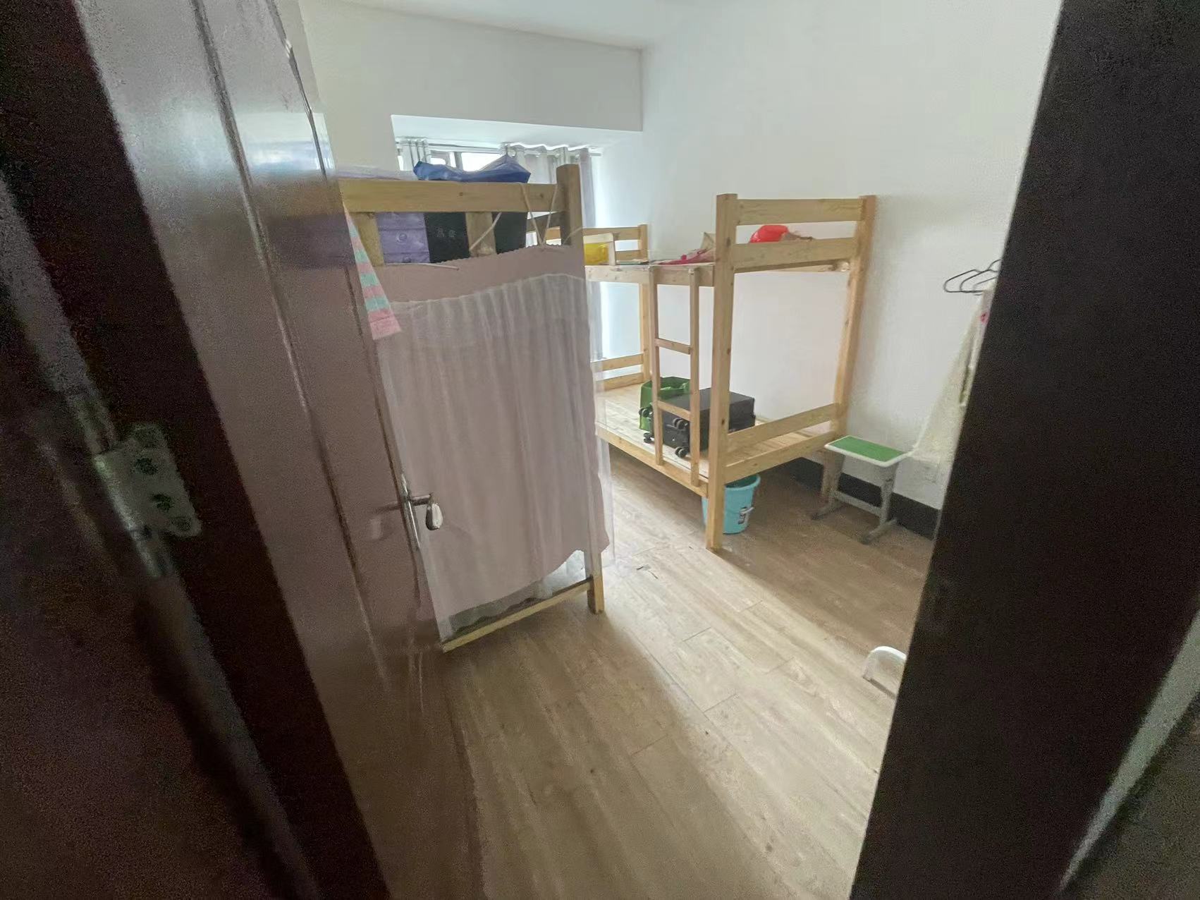 栗雨香堤 4室2厅2卫 57.0万 栗雨香堤 4室2厅2卫 57.0万室内图