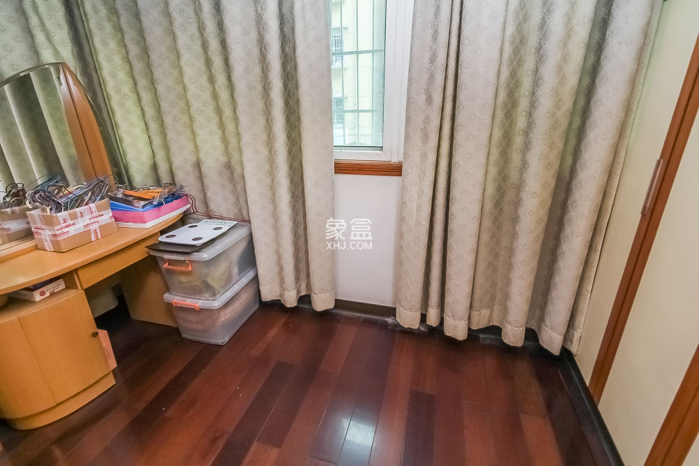 長征花園  3室2廳1衛(wèi)   79.80萬