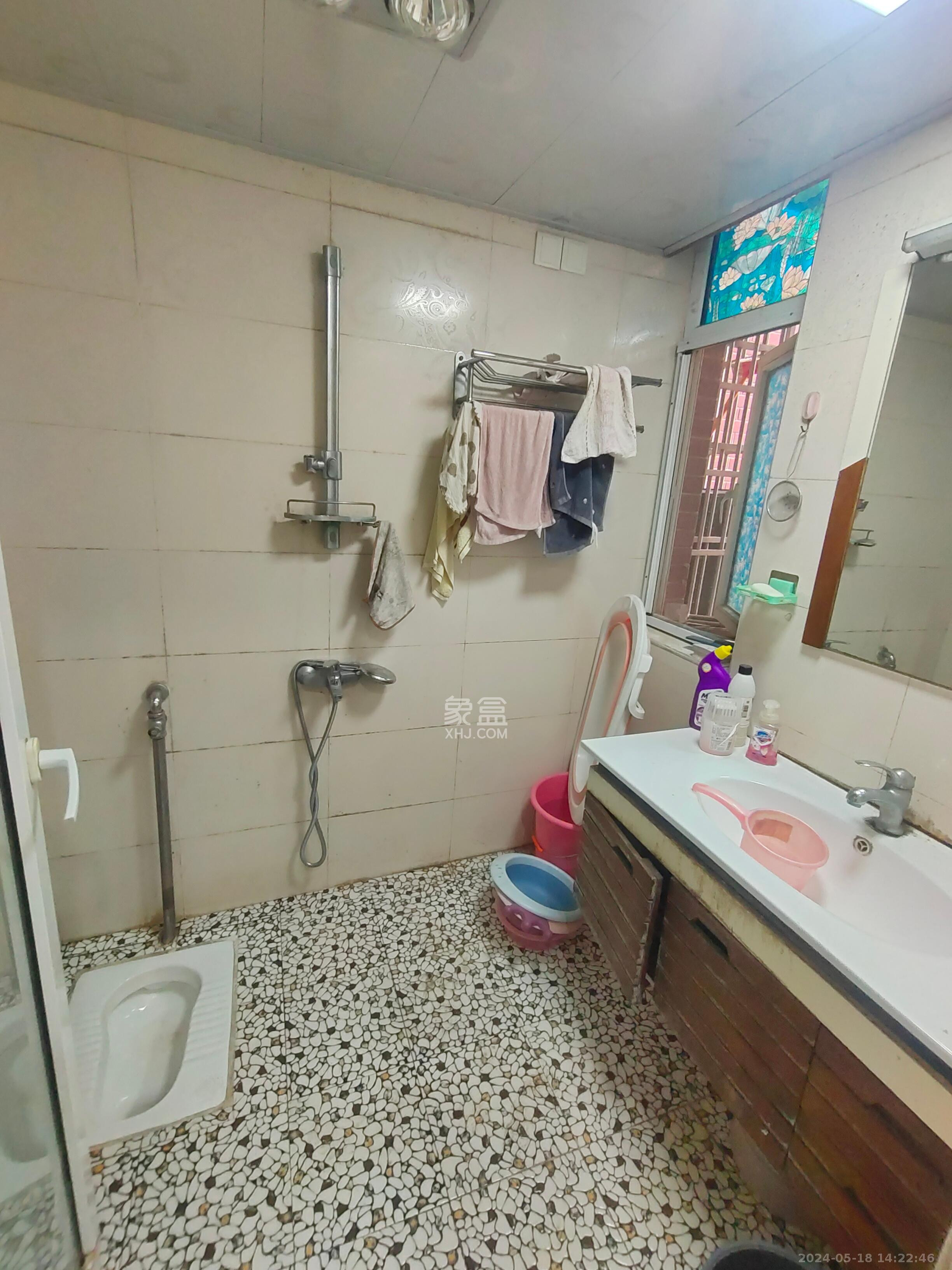 山水英伦  2室2厅1卫   1800.00元/月室内图