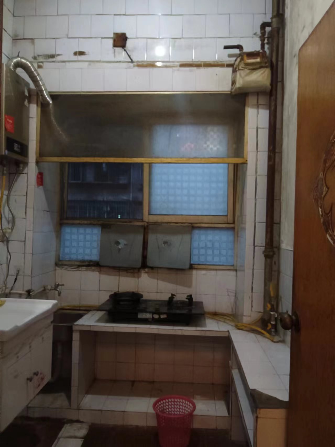公园社区（青山小区）  2室1厅1卫   700.00元/月室内图