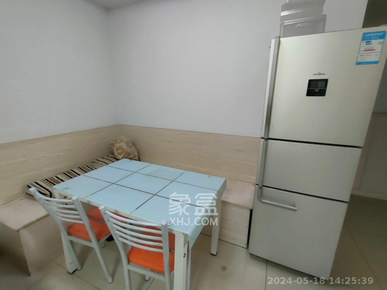 尊邸华庭  2室2厅1卫   2300.00元/月室内图