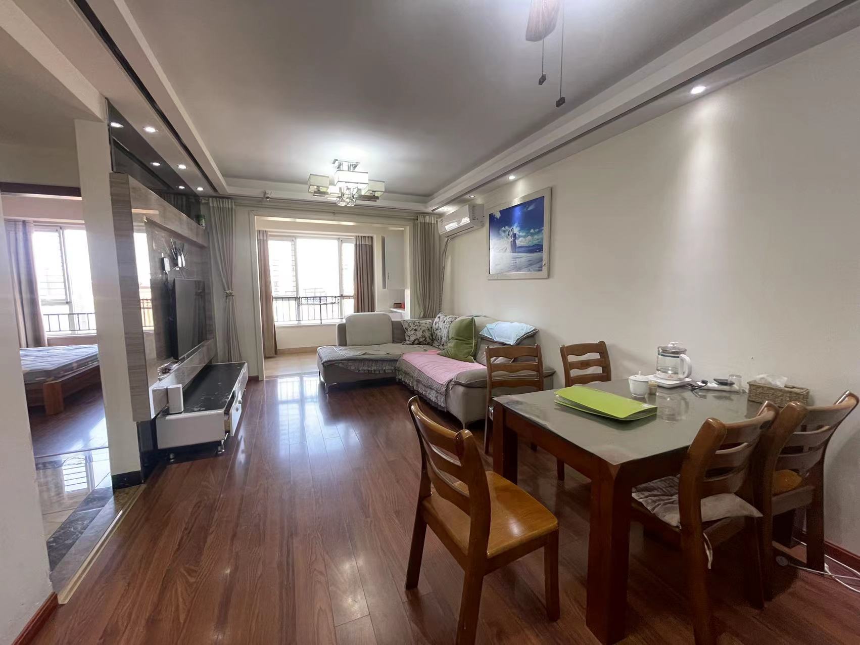 佳兆业金域天下三期 3室2厅1卫 48.0万 佳兆业金域天下三期 3室2厅1卫 48.0万室内图