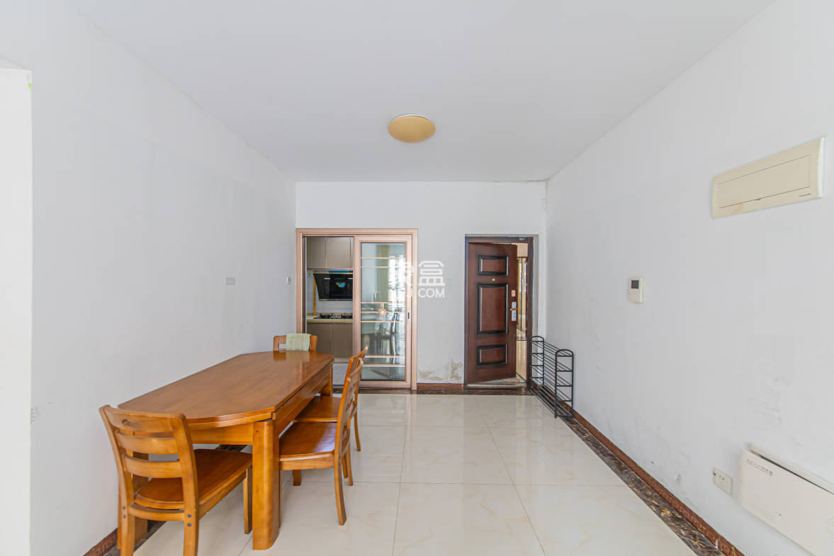 中建芙蓉嘉苑  3室2厅2卫    90.0万 中建芙蓉嘉苑  3室2厅2卫    90.0万客厅