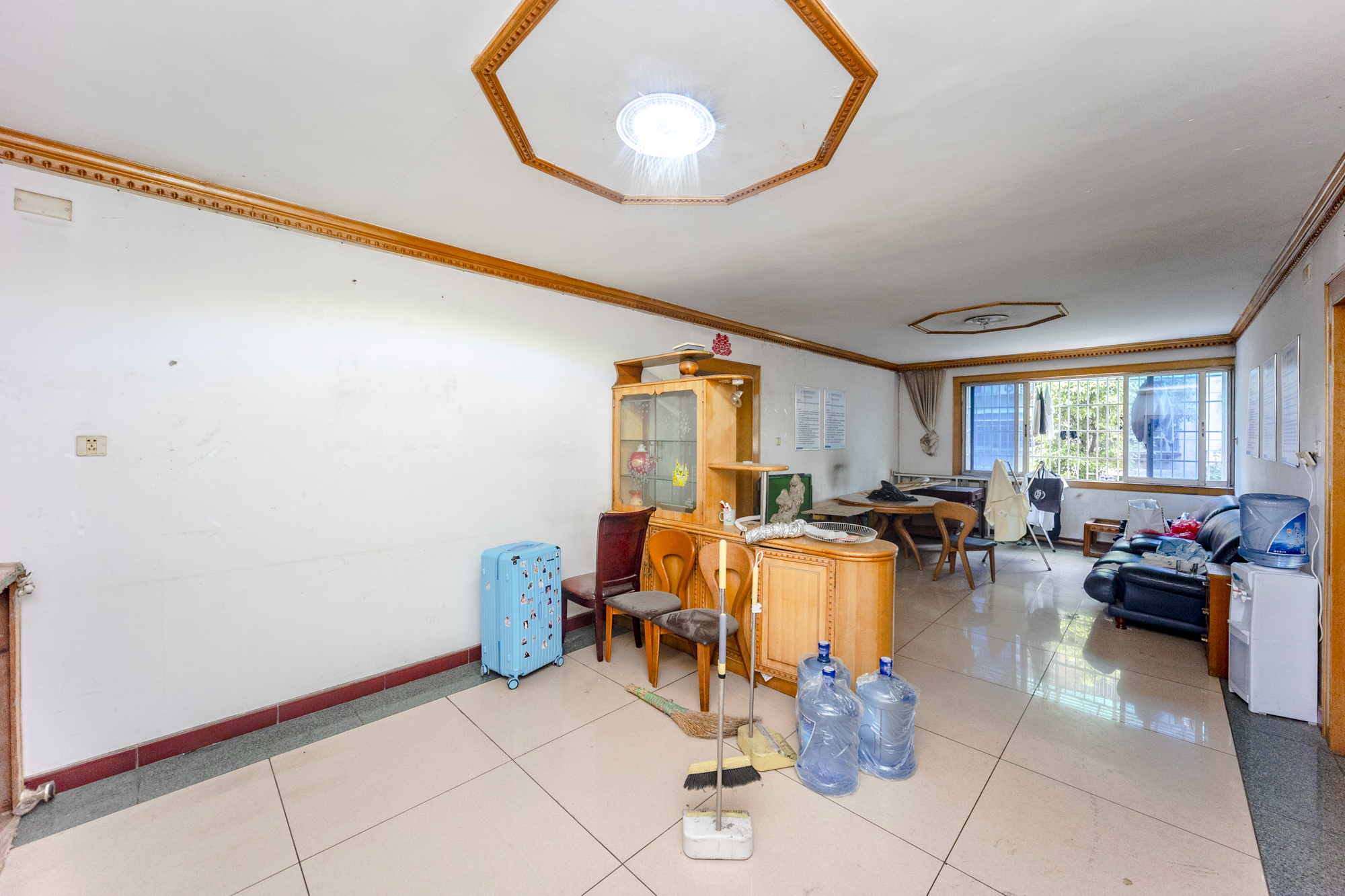 湖南第六工程有限公司机关小区（六公司机关大院）  4室2厅1卫   165.00万客厅
