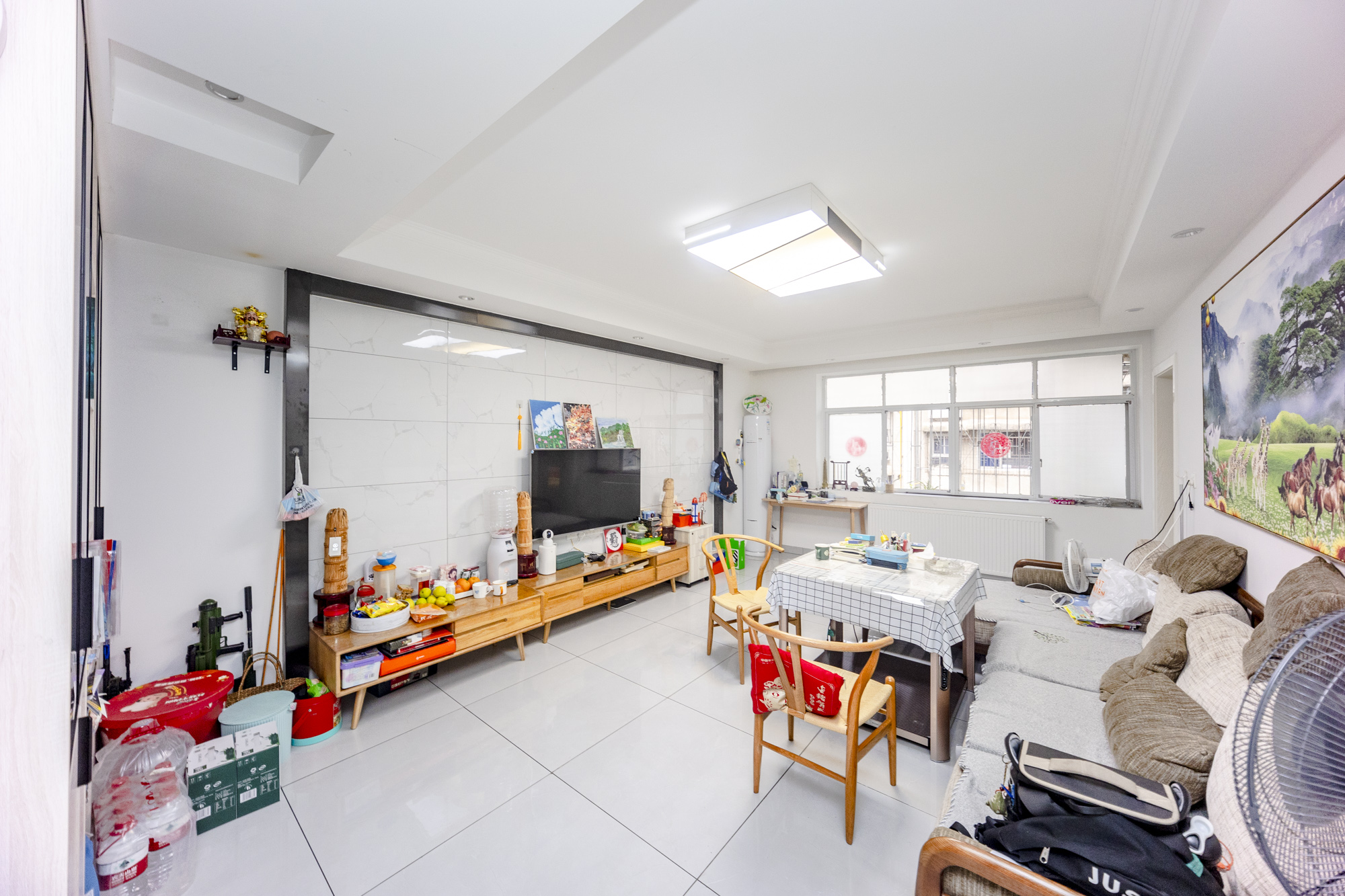 湖南第六工程有限公司机关小区（六公司机关大院）  4室2厅2卫   128.80万客厅
