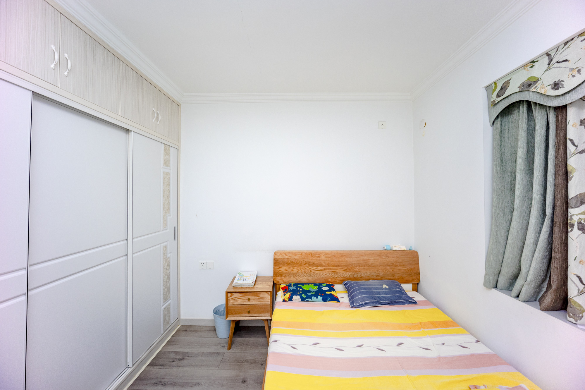 湖南第六工程有限公司机关小区(六公司机关大院)  4室2厅2卫    120.0万 湖南第六工程有限公司机关小区(六公司机关大院)  4室2厅2卫    120.0万卧室