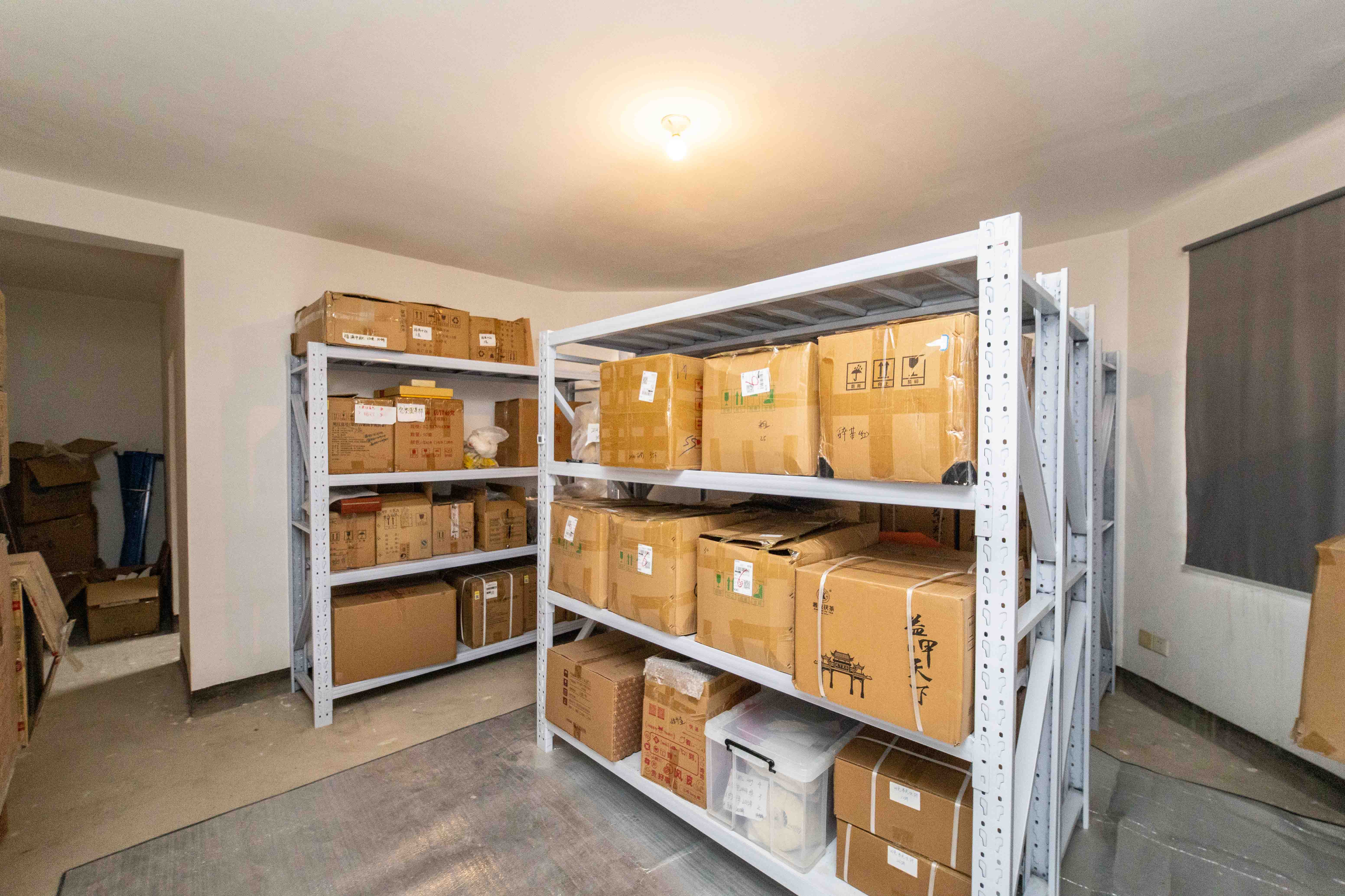 世嘉国际华城 4室2厅1卫 169.0万 世嘉国际华城 4室2厅1卫 169.0万卧室