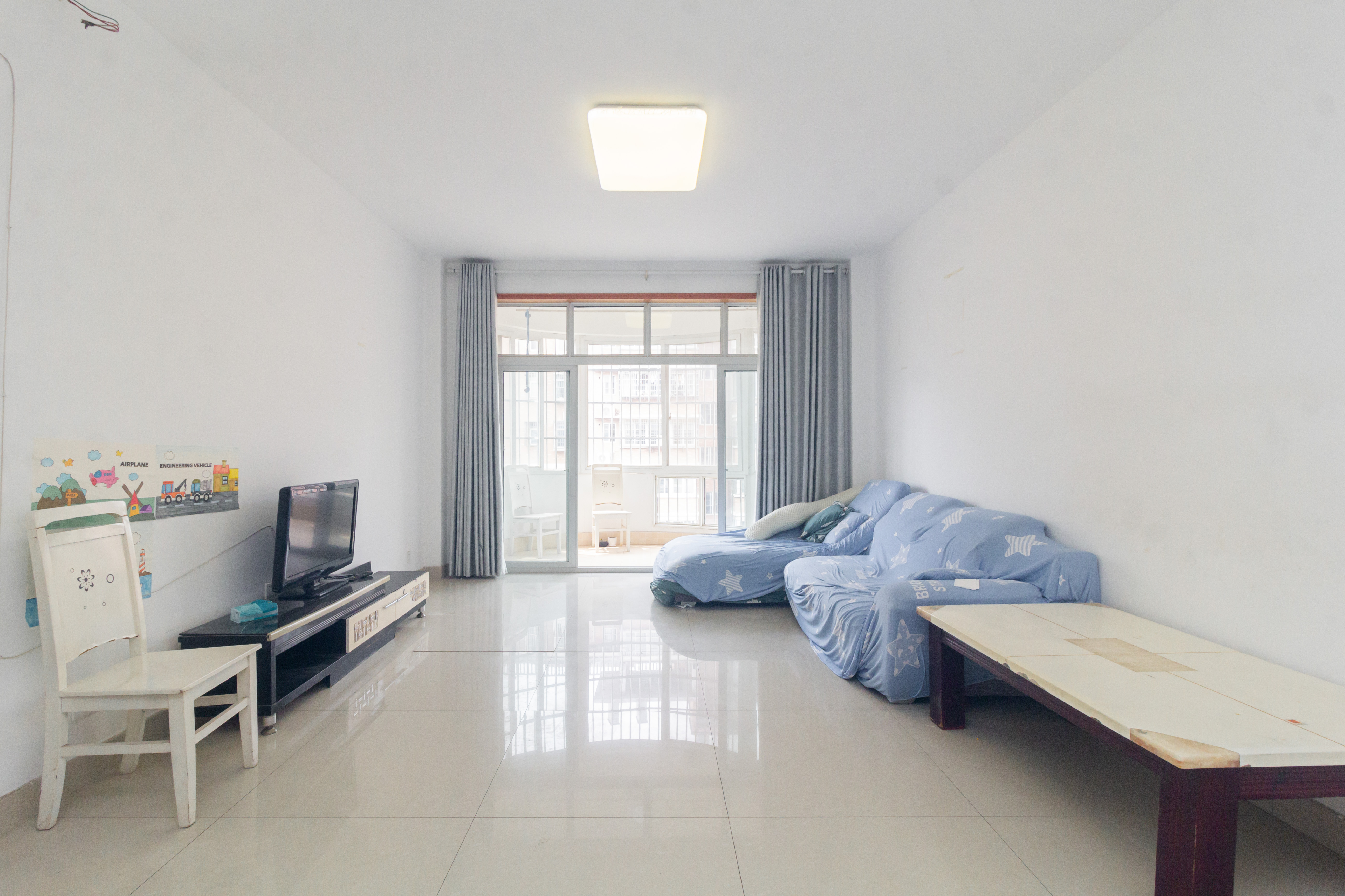 星城国际 2室2厅1卫 43.8万 星城国际 2室2厅1卫 43.8万客厅