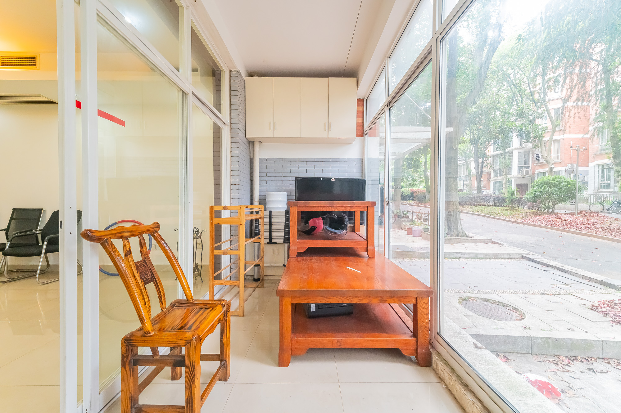 山水人家一二期 4室2厅2卫 130.0万 山水人家一二期 4室2厅2卫 130.0万阳台