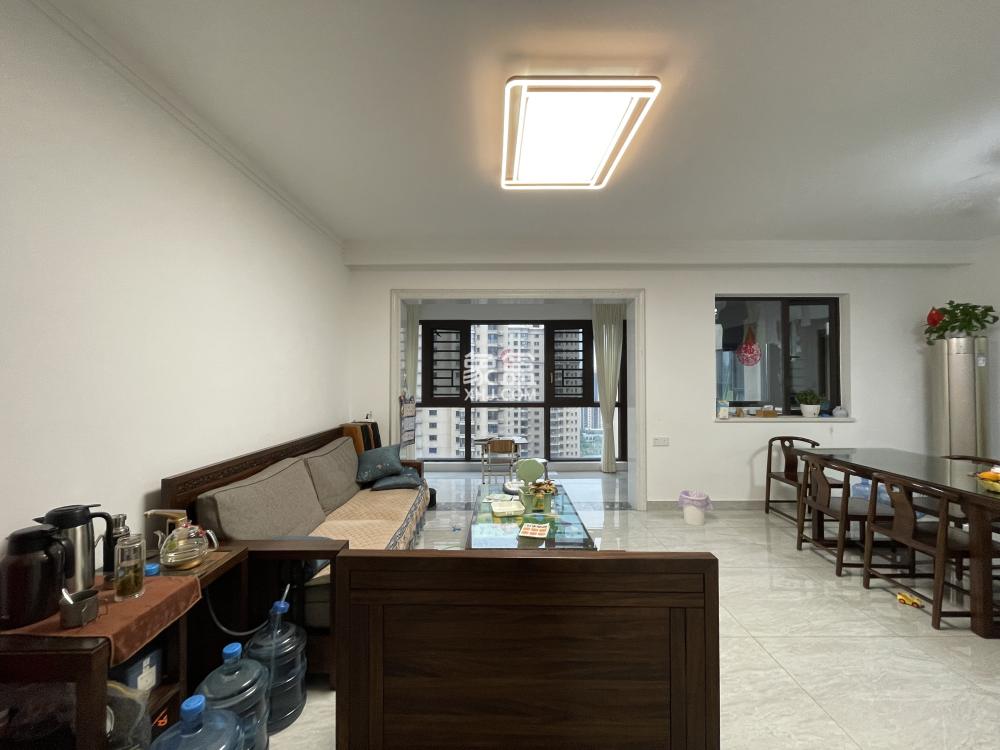 美的翰城  4室2厅2卫    158.0万 美的翰城  4室2厅2卫    158.0万