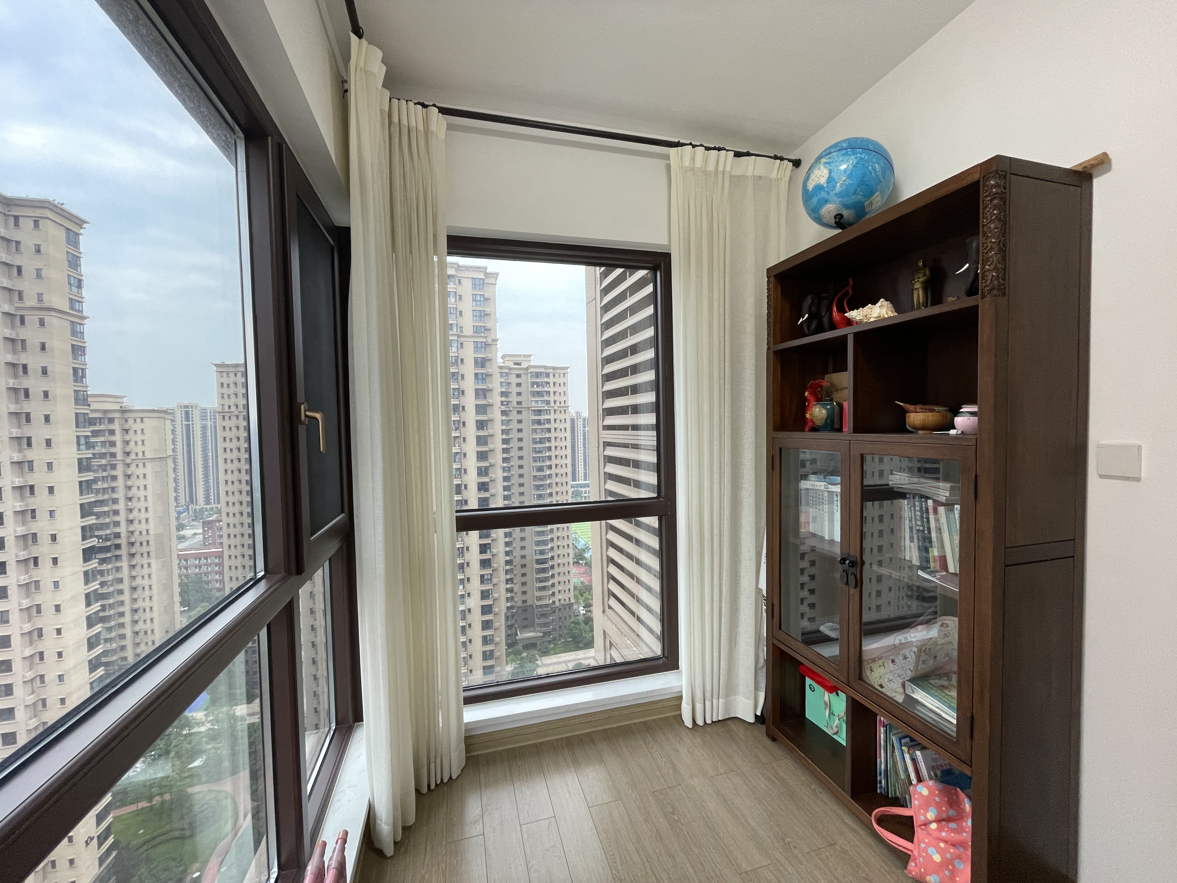 美的翰城  4室2厅2卫    158.0万 美的翰城  4室2厅2卫    158.0万室内图