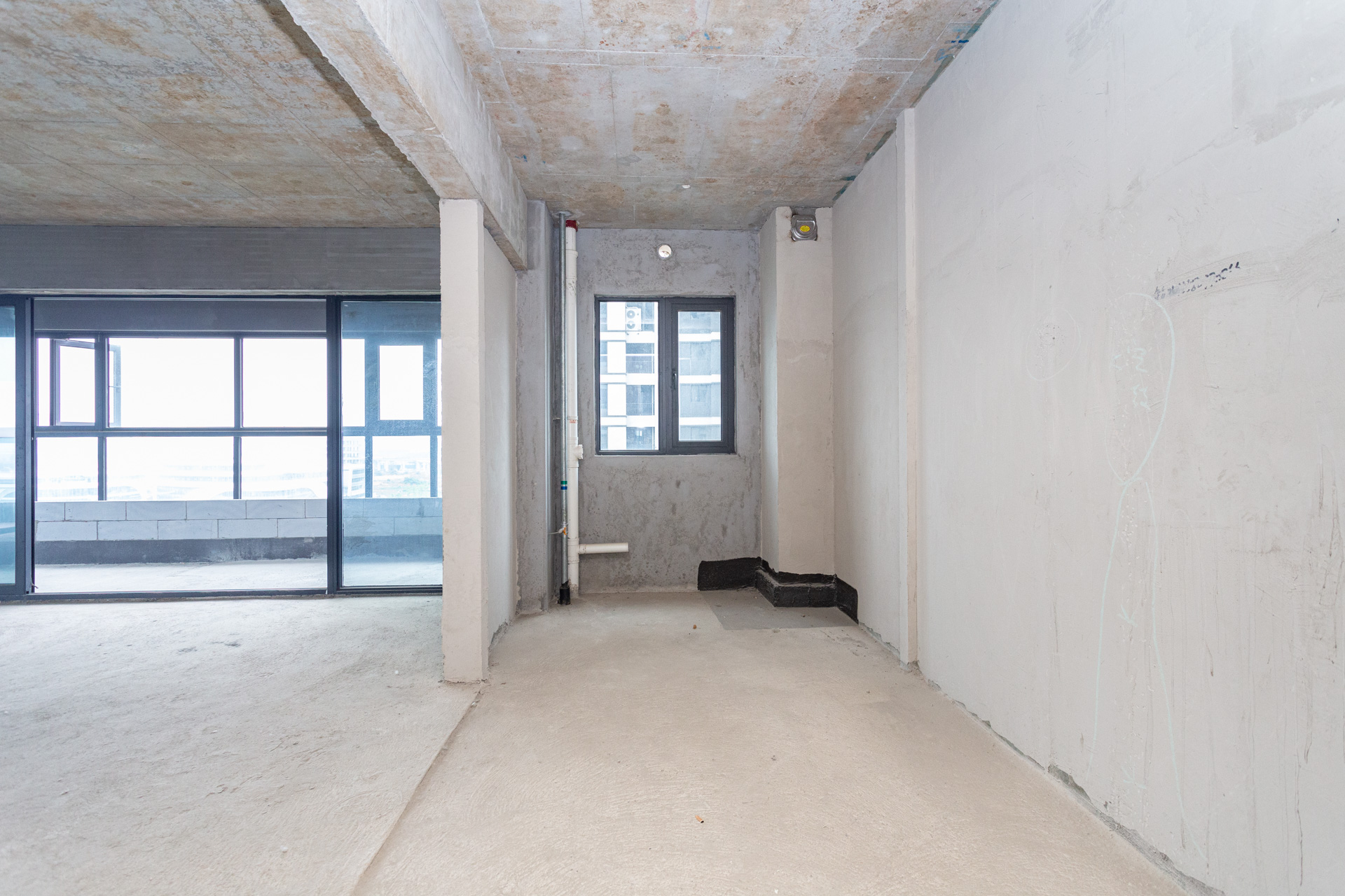 越秀湘江星汇城一期  4室2厅3卫    248.0万 越秀湘江星汇城一期  4室2厅3卫    248.0万厨房