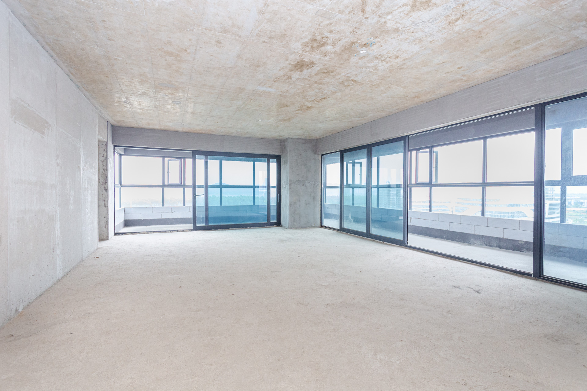 越秀湘江星汇城一期  4室2厅3卫    248.0万 越秀湘江星汇城一期  4室2厅3卫    248.0万客厅