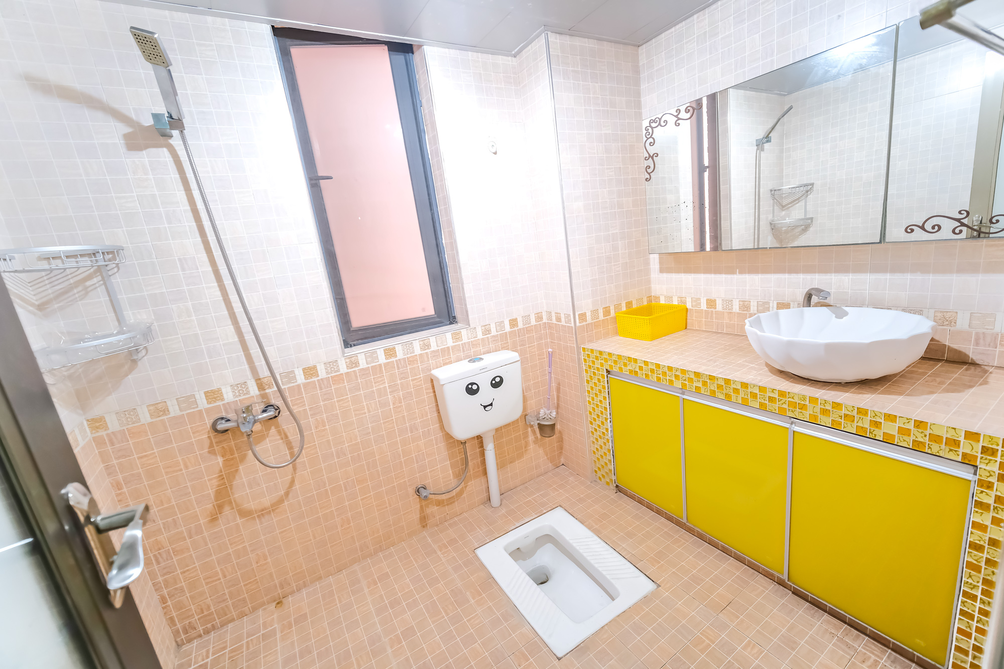 三一街区 3室2厅2卫 85.0万 三一街区 3室2厅2卫 85.0万卫生间