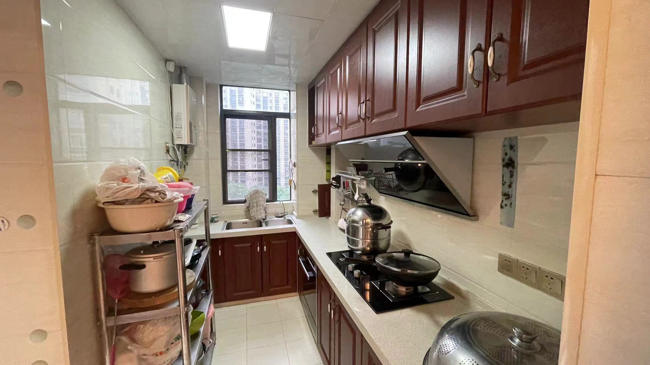 经世龙城 4室2厅2卫 112.0万 经世龙城 4室2厅2卫 112.0万室内图