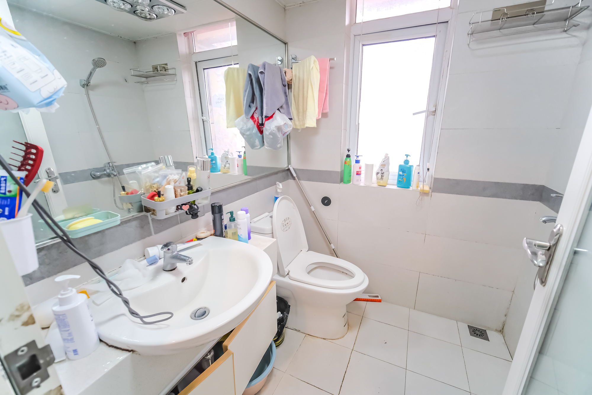 三一街区 2室2厅1卫 41.0万 三一街区 2室2厅1卫 41.0万卫生间