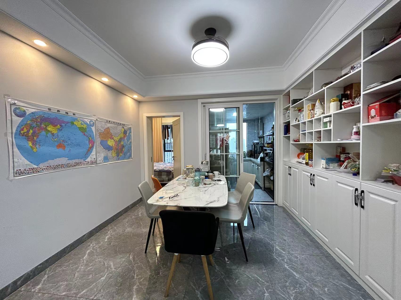 山水洲城华晨第一城 3室2厅2卫 60.8万 山水洲城华晨第一城 3室2厅2卫 60.8万室内图