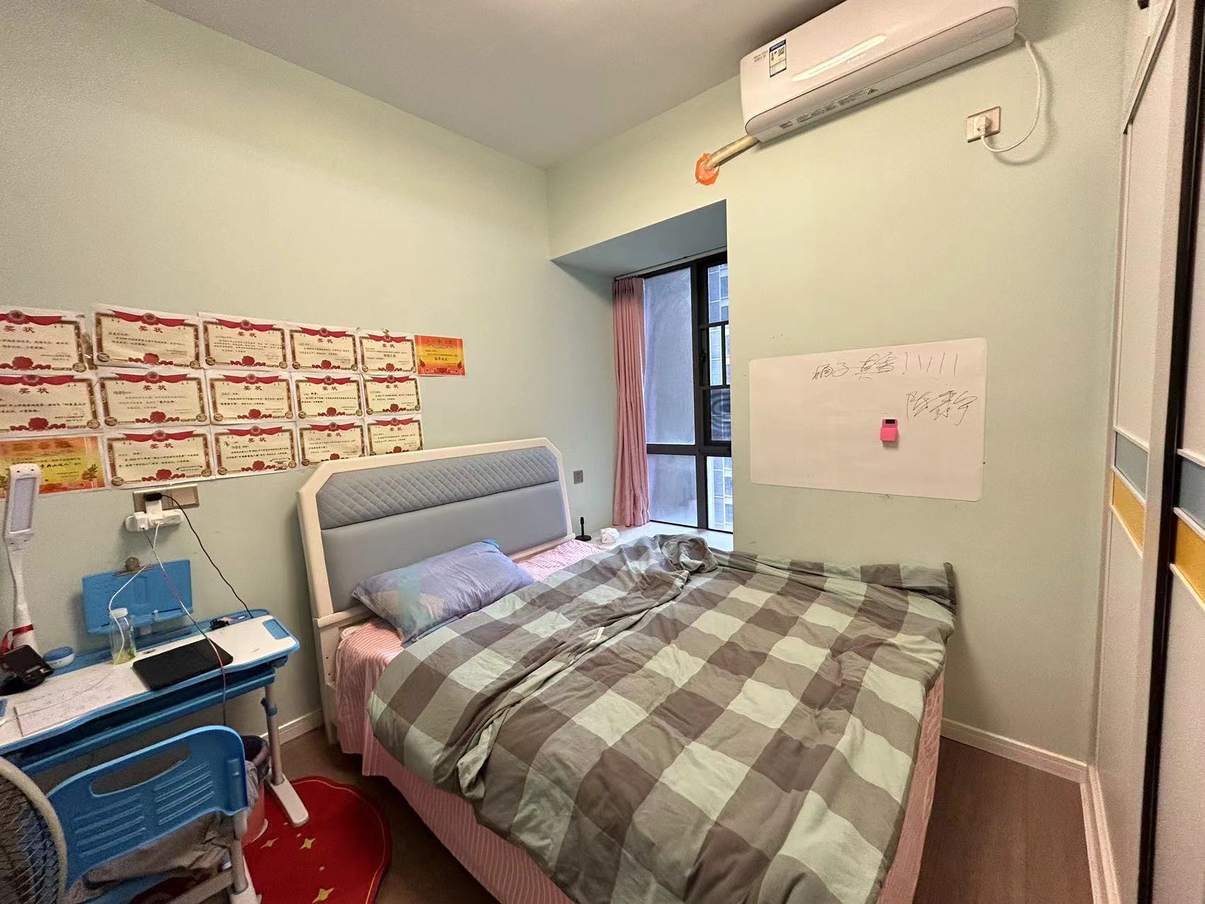 山水洲城华晨第一城 3室2厅2卫 60.8万 山水洲城华晨第一城 3室2厅2卫 60.8万室内图