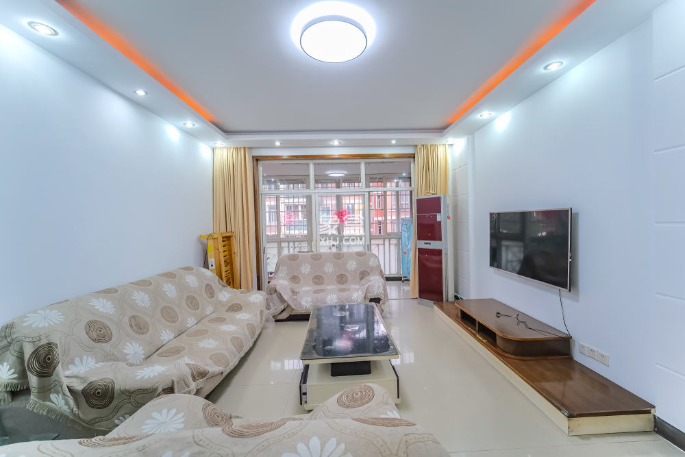 山水人家三期  3室2厅2卫    78.0万