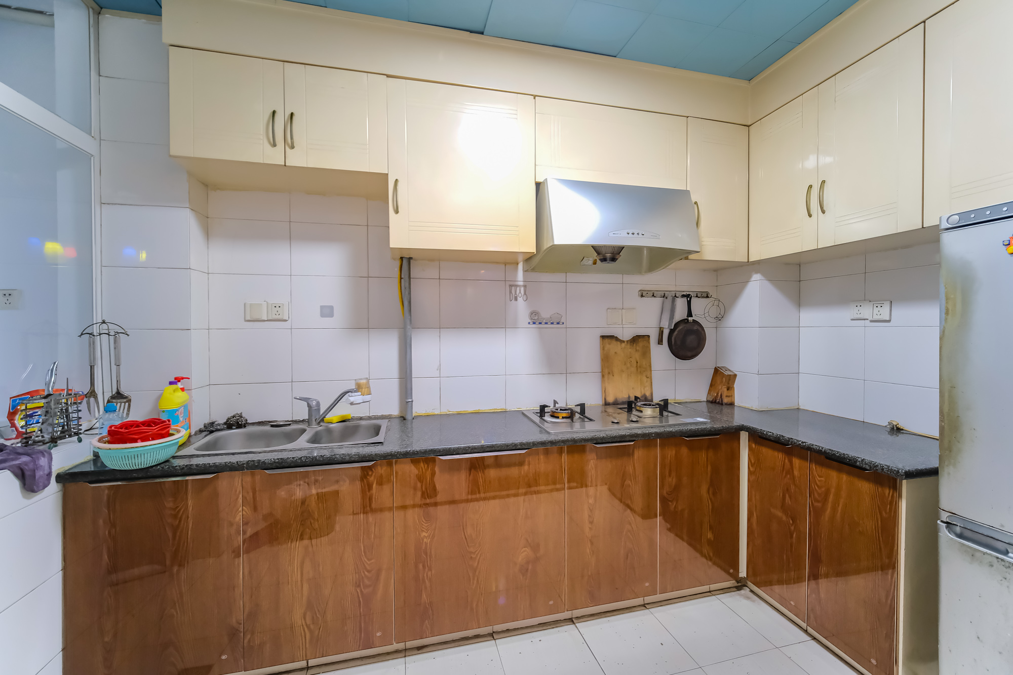 山水人家三期 3室2厅2卫 78.0万 山水人家三期 3室2厅2卫 78.0万厨房