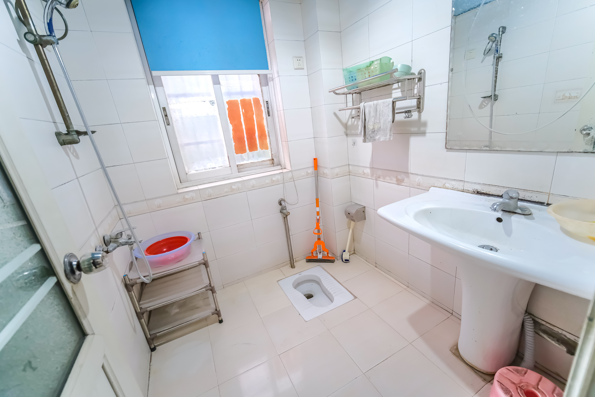 山水人家三期 3室2厅2卫 78.0万 山水人家三期 3室2厅2卫 78.0万卫生间