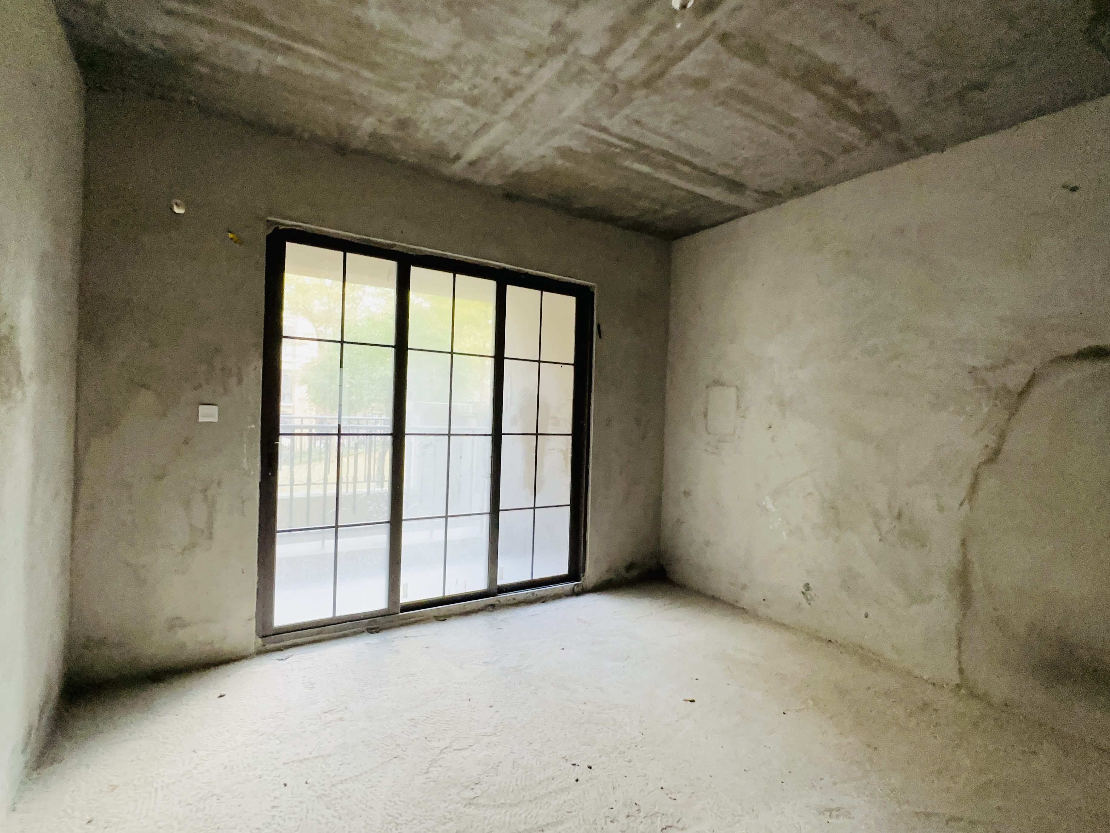 观澜湖君庭别墅区 6室4厅5卫 565.00万 观澜湖君庭别墅区 6室4厅5卫 565.00万客厅