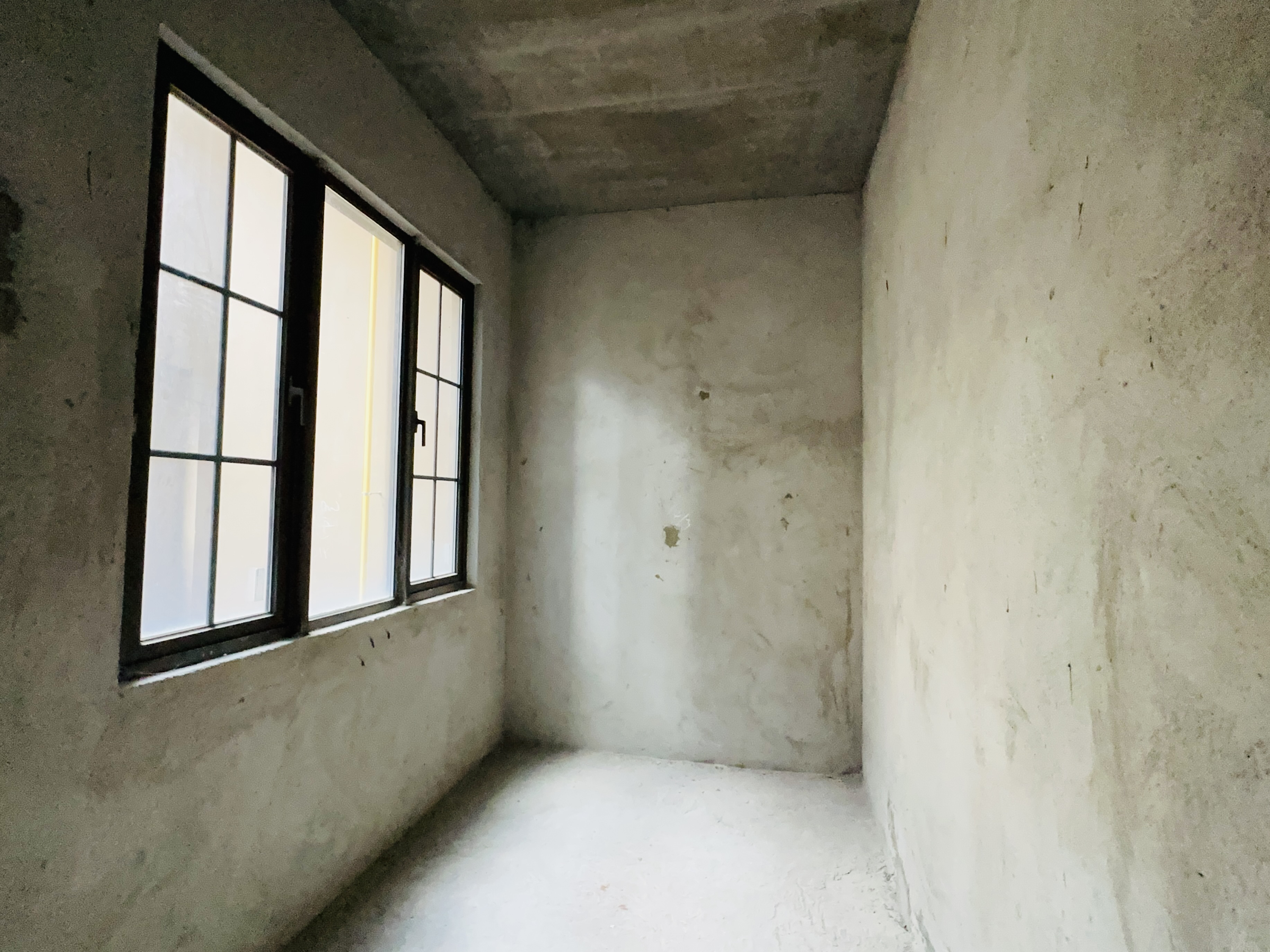 观澜湖君庭别墅区  6室4厅5卫    650.0万 观澜湖君庭别墅区  6室4厅5卫    650.0万厨房