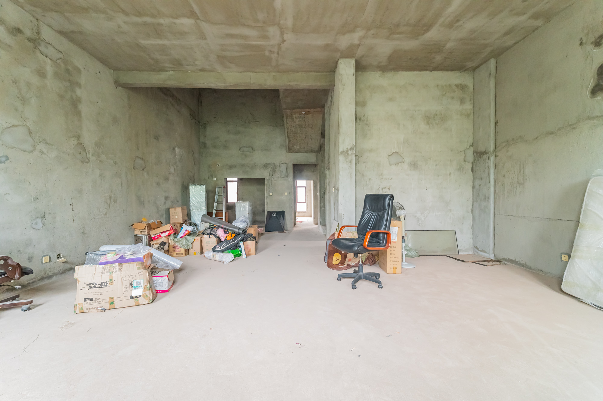 鹏基诺亚山林  6室3厅3卫    216.0万 鹏基诺亚山林  6室3厅3卫    216.0万