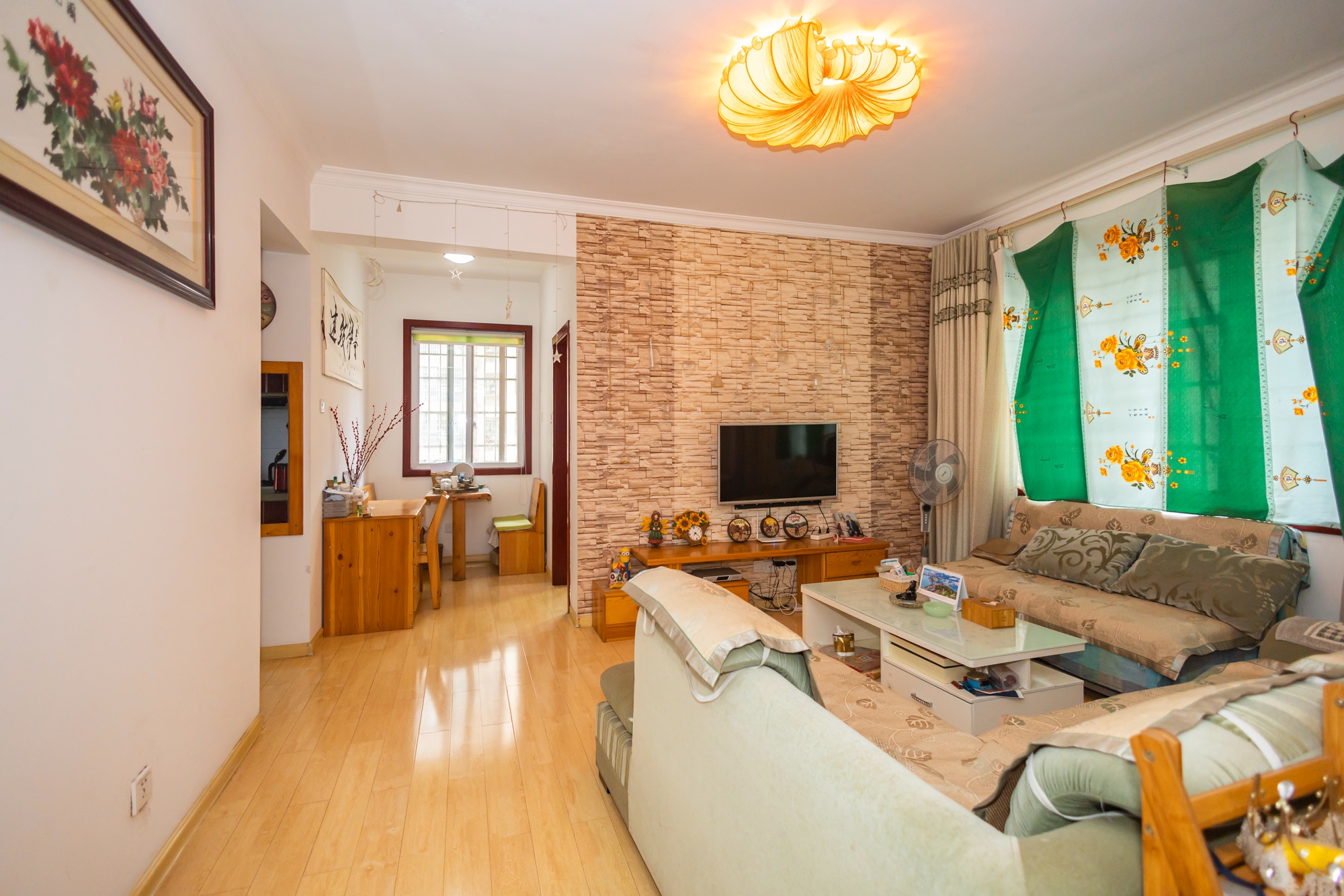 楚天世纪城东苑 2室2厅1卫 49.8万 楚天世纪城东苑 2室2厅1卫 49.8万客厅