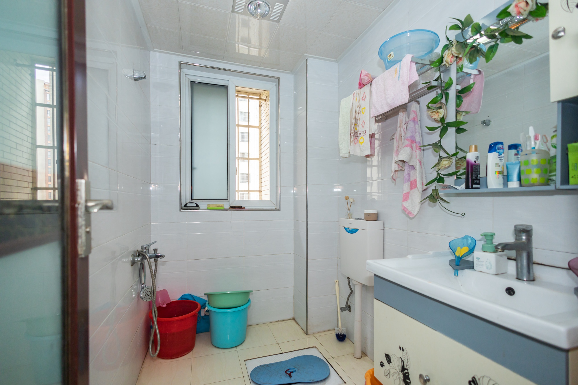 楚天世纪城东苑 2室2厅1卫 49.8万 楚天世纪城东苑 2室2厅1卫 49.8万卫生间