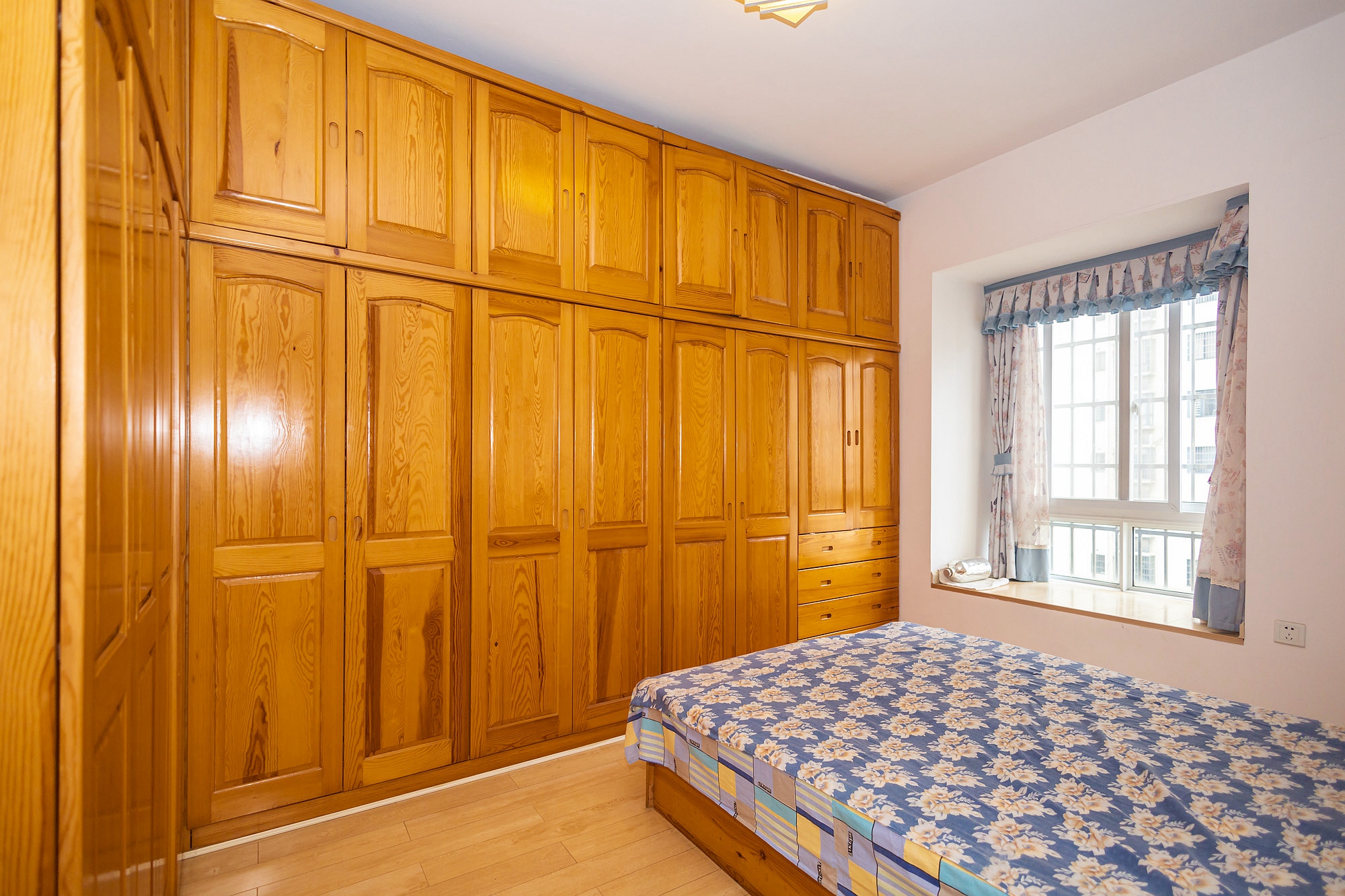 楚天世纪城东苑 2室2厅1卫 49.8万 楚天世纪城东苑 2室2厅1卫 49.8万卧室