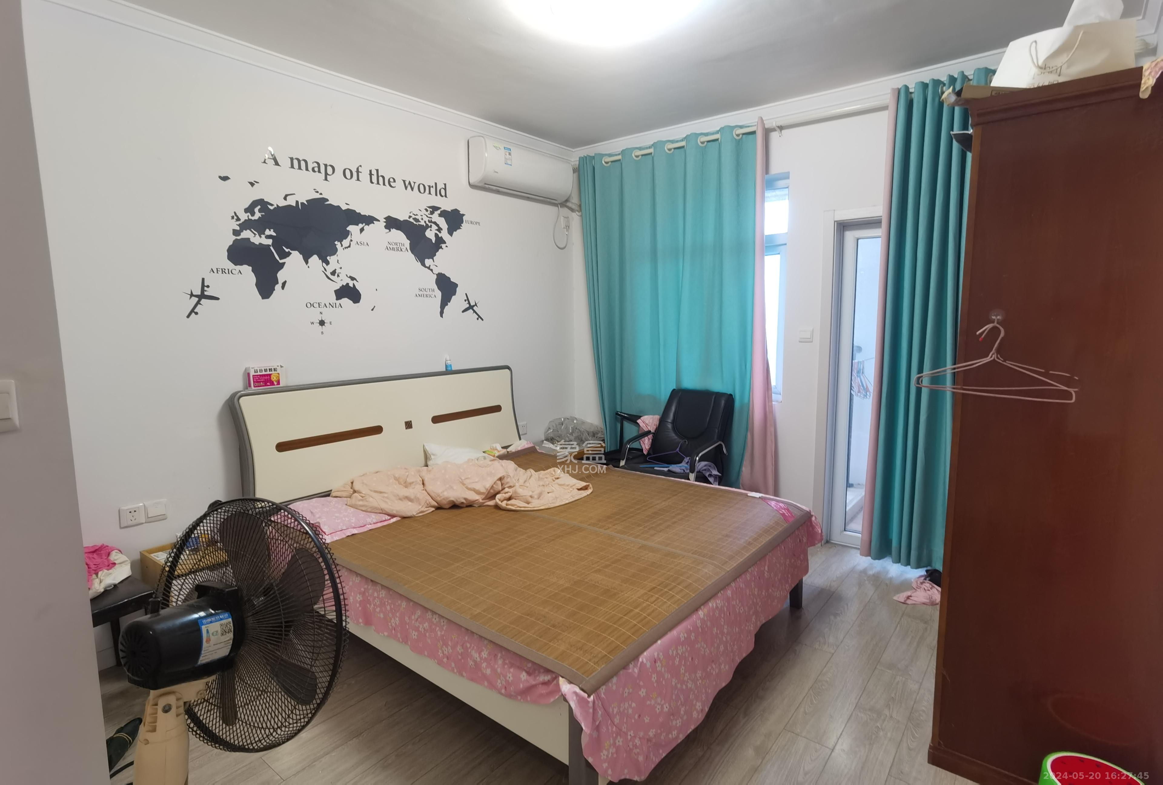 三一街区  3室2厅2卫   2000.00元/月室内图