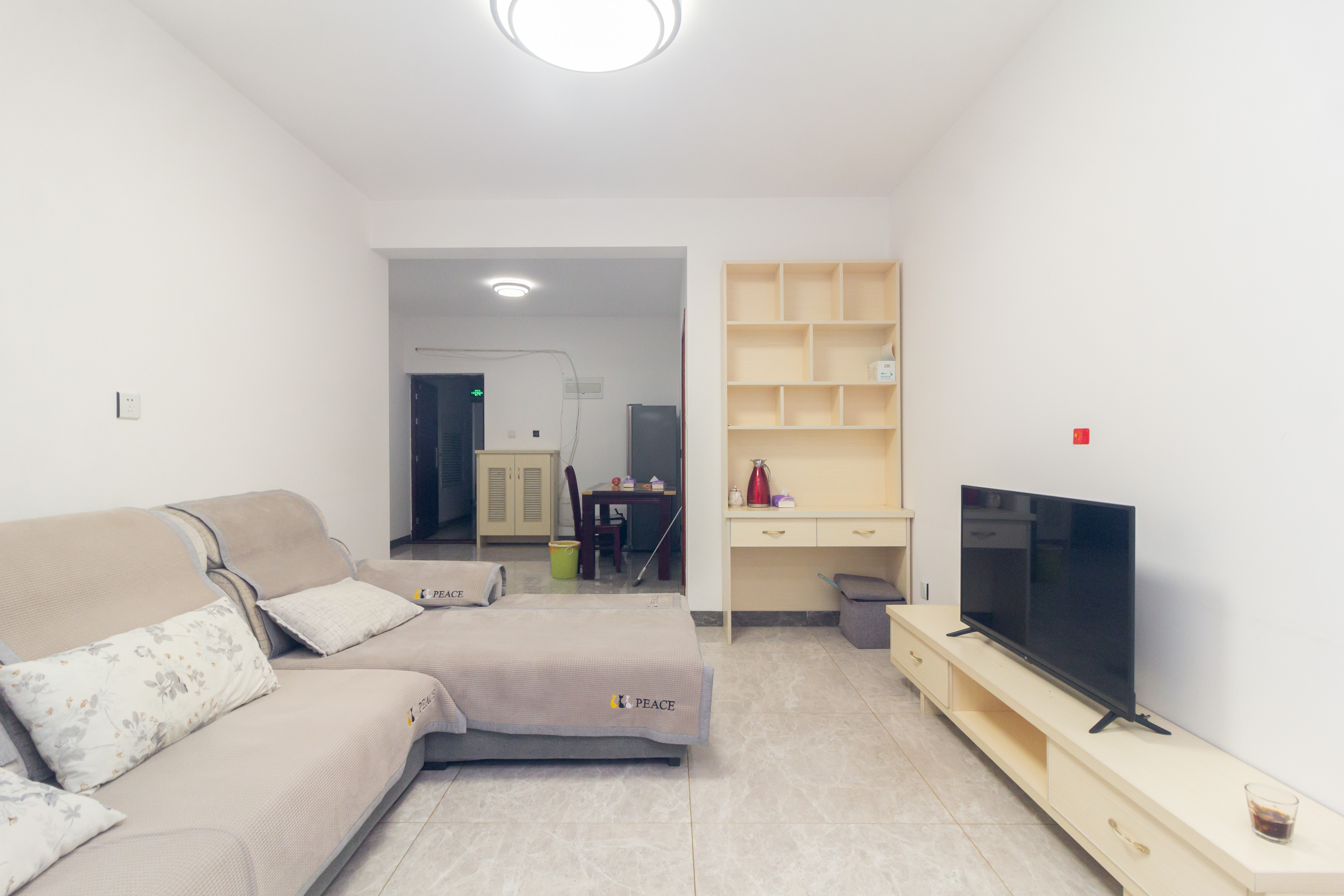 中国铁建国际城二期  2室2厅1卫    51.0万 中国铁建国际城二期  2室2厅1卫    51.0万客厅