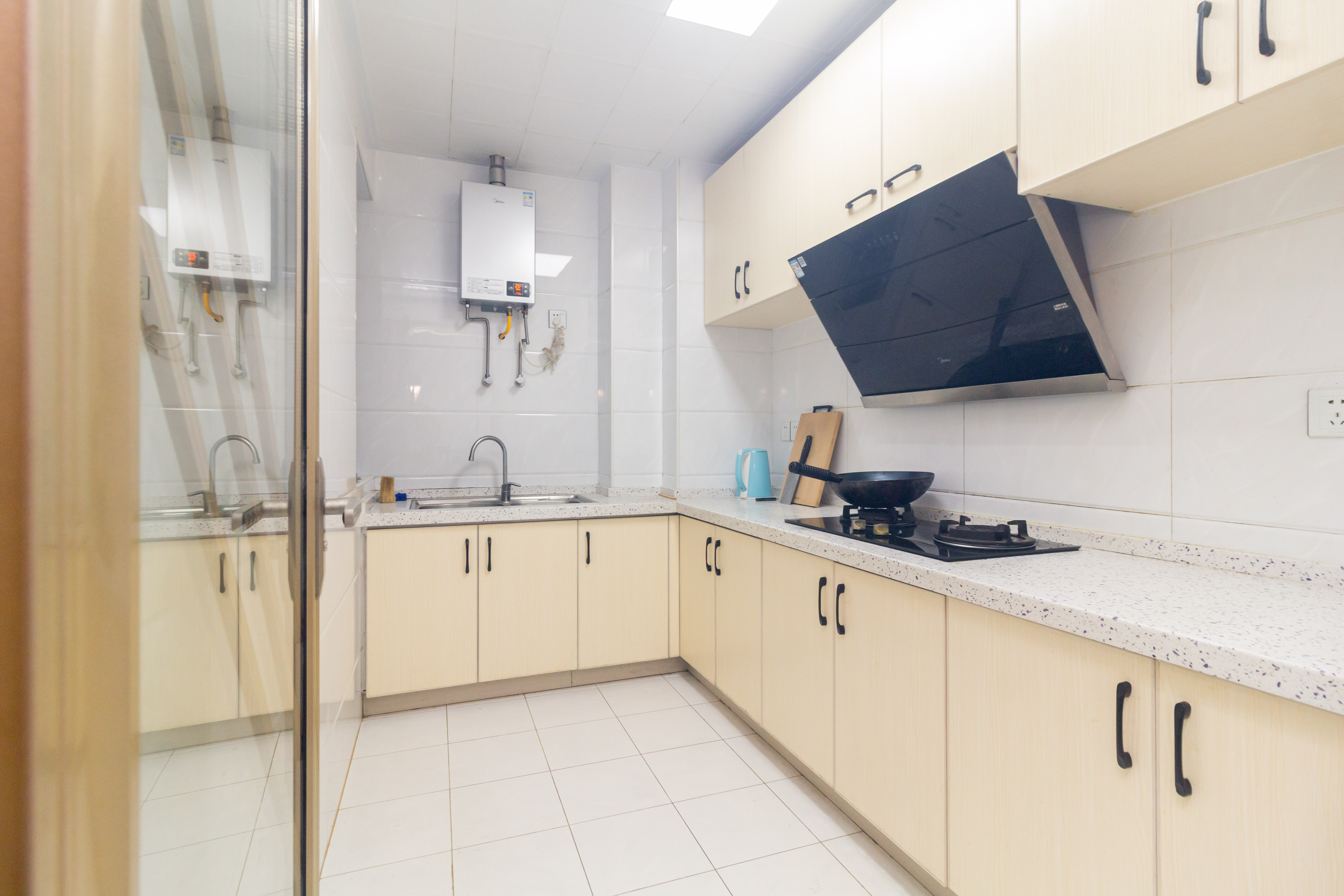 中国铁建国际城二期  2室2厅1卫    51.0万 中国铁建国际城二期  2室2厅1卫    51.0万厨房