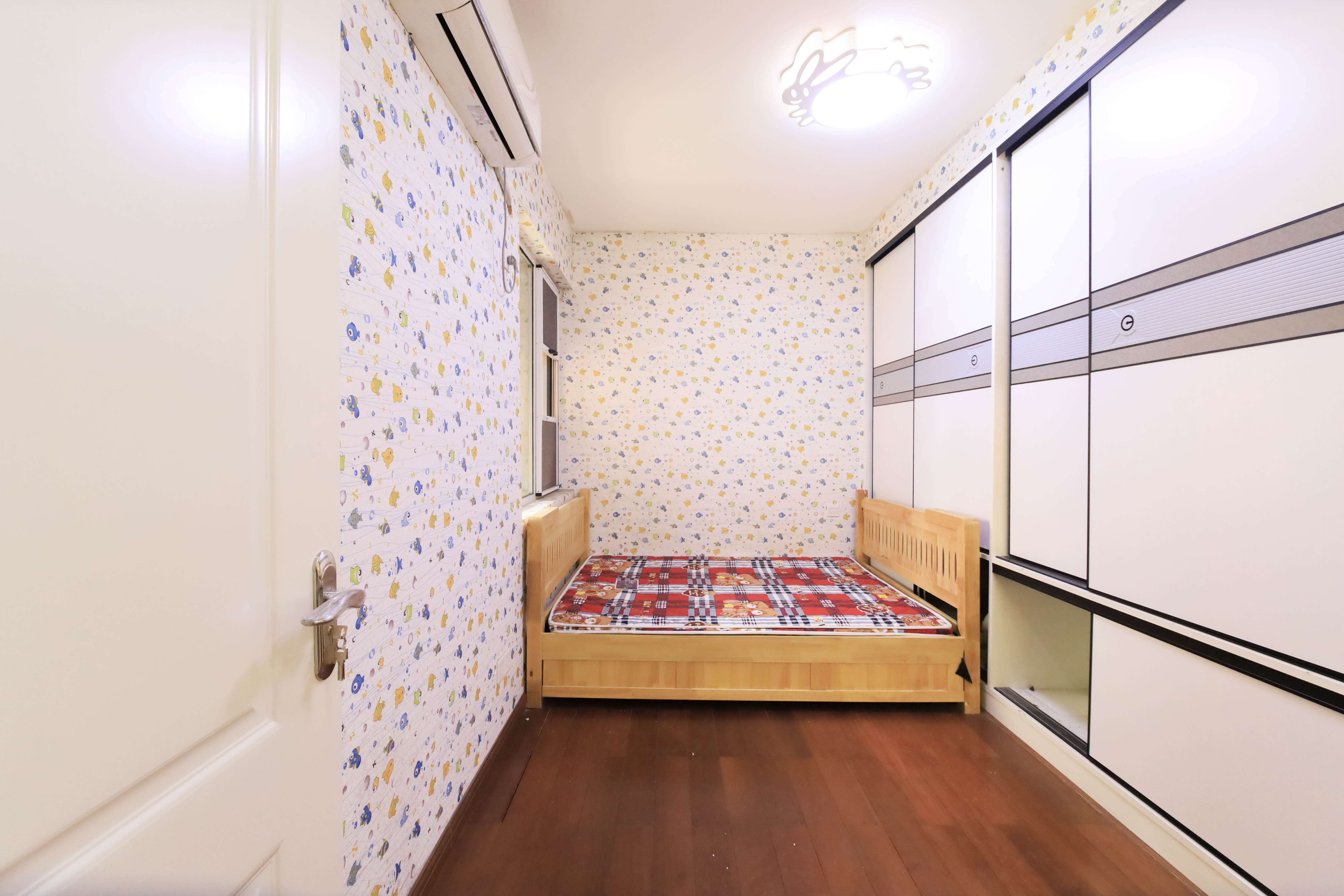 五矿万境水岸一期（万境水岸嘉苑）  2室2厅1卫    78.0万卧室