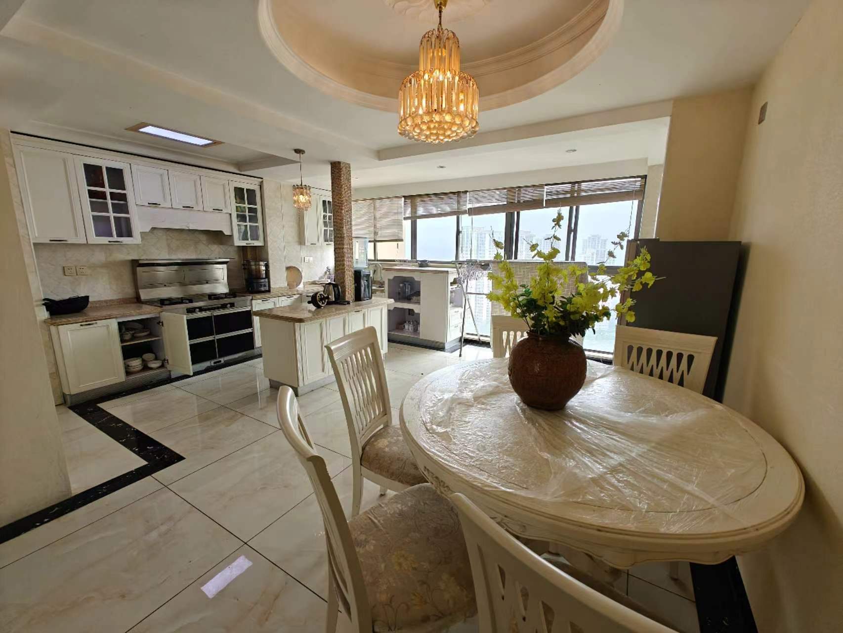 佳兆业金域天下二期 4室2厅2卫 66.2万 佳兆业金域天下二期 4室2厅2卫 66.2万室内图