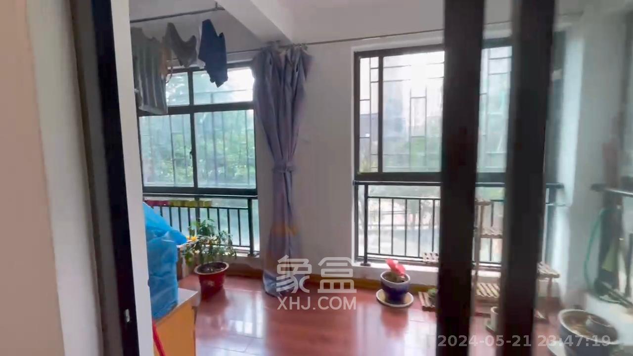 万象凯旋湾  3室2厅2卫   2500.00元/月室内图