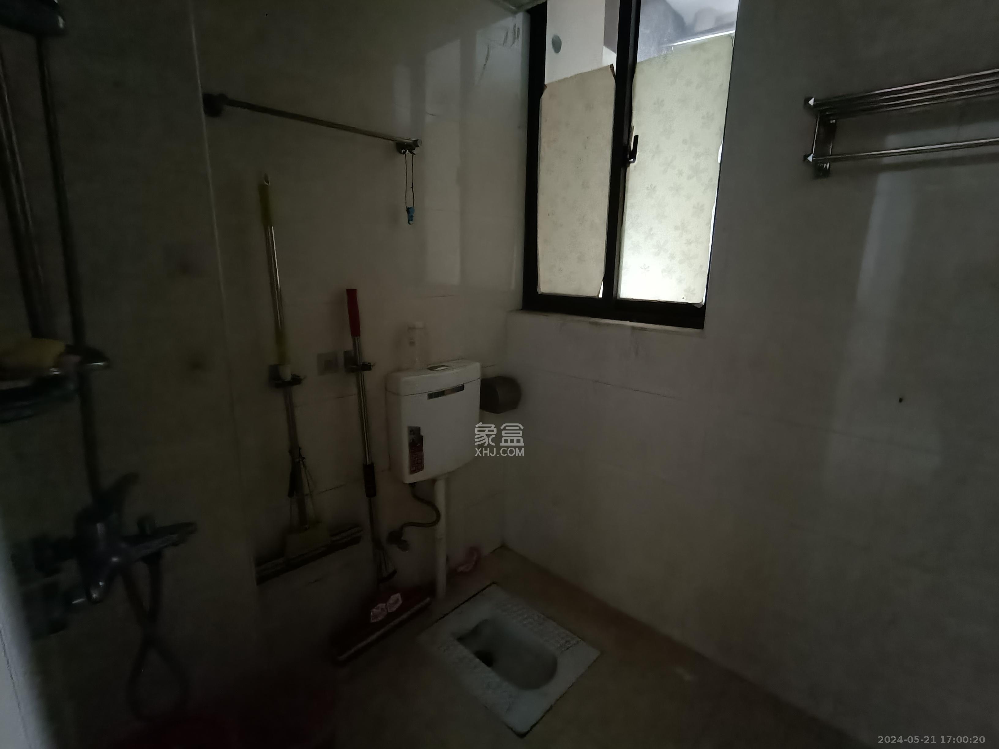 旭辉华庭  3室2厅1卫   1400.00元/月室内图