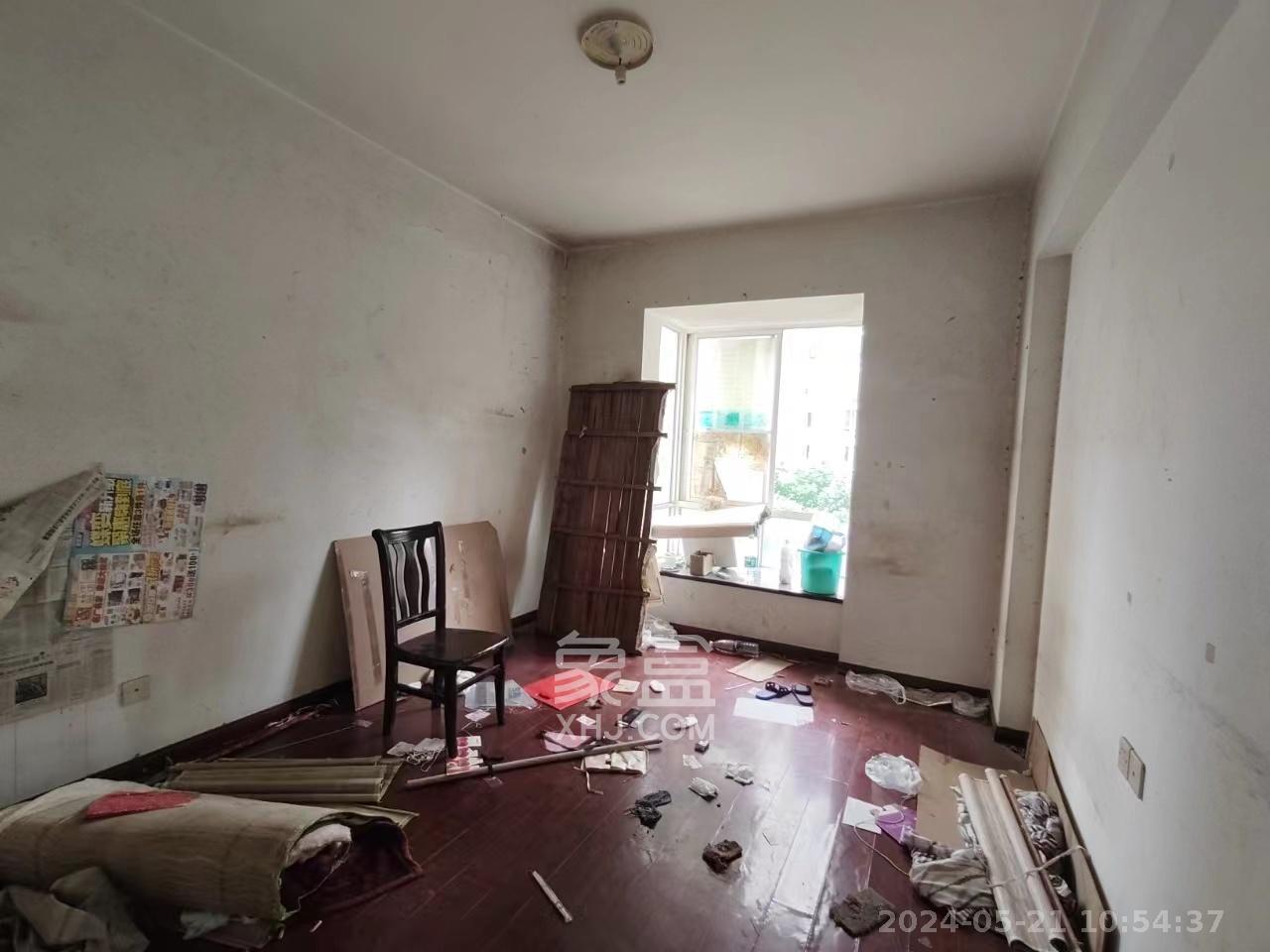 一心花苑  4室2厅2卫    3800.0元/月室内图