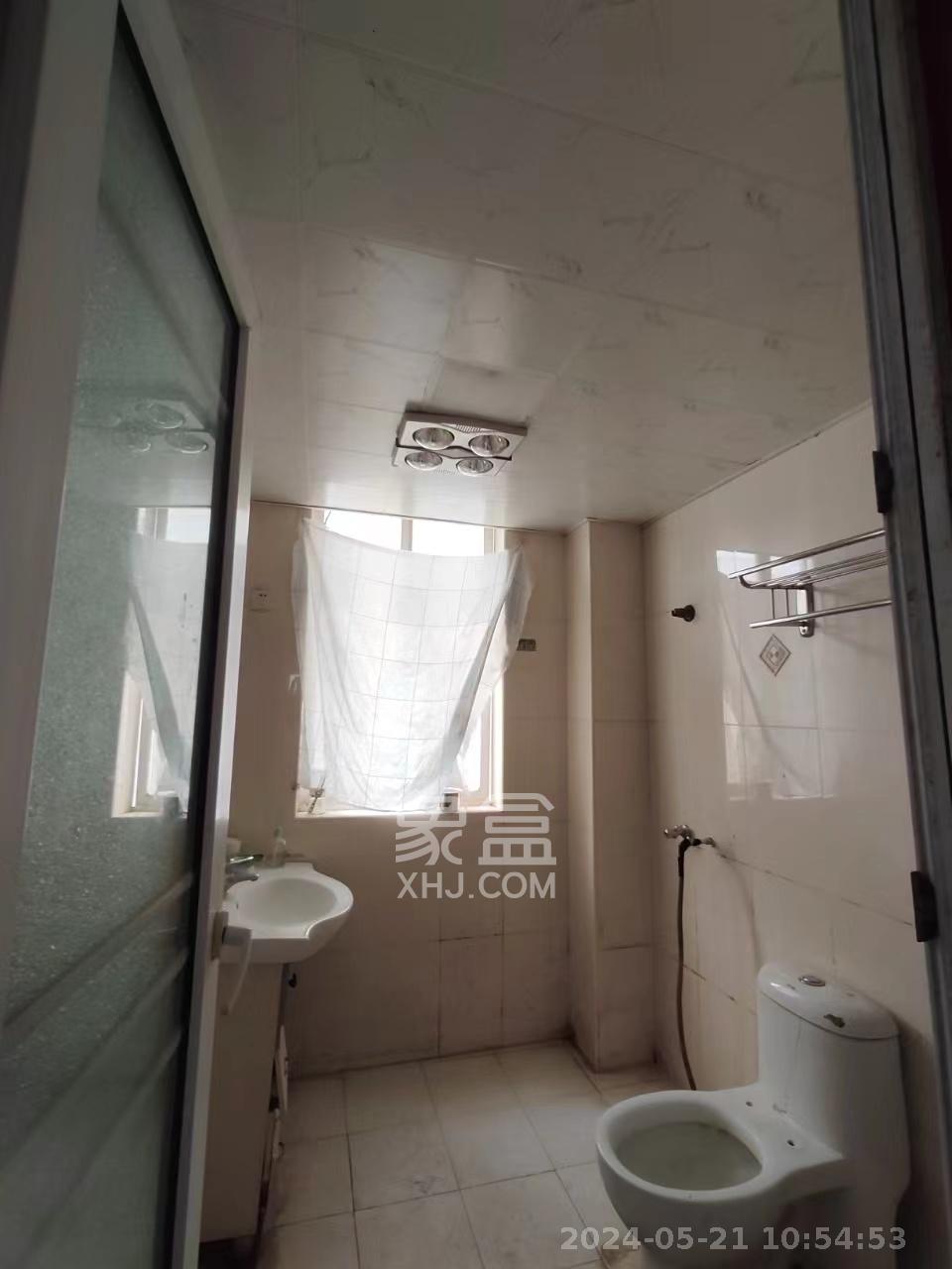 一心花苑  4室2厅2卫    3800.0元/月室内图