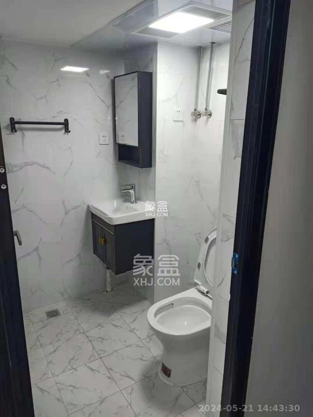 裕天国际商汇中心 1室1厅1卫 1800.00元/月 裕天国际商汇中心 1室1厅1卫 1800.00元/月室内图