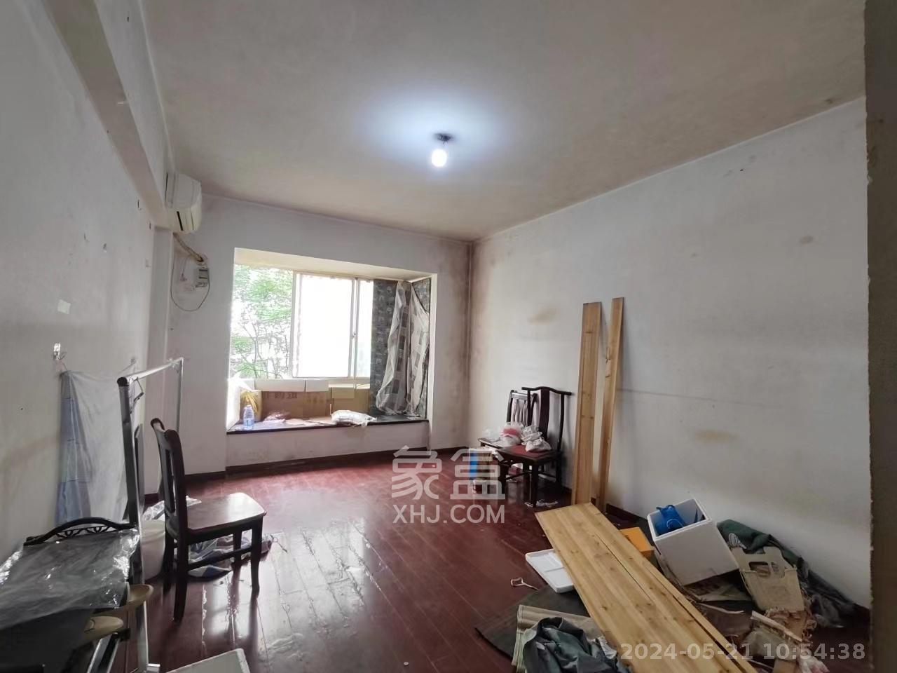 一心花苑  4室2厅2卫    3800.0元/月室内图