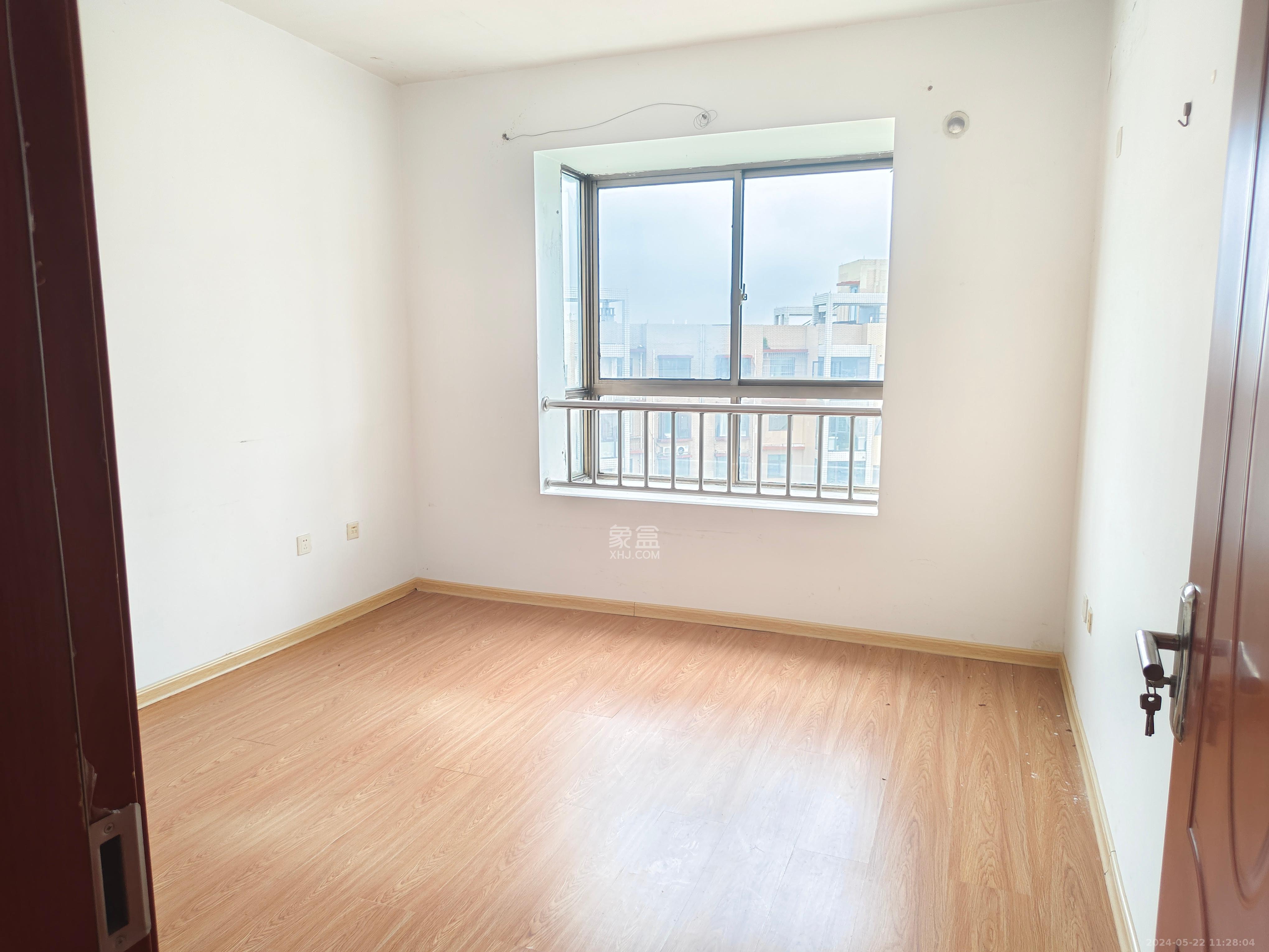 江滨家园  3室1厅1卫   1200.00元/月室内图