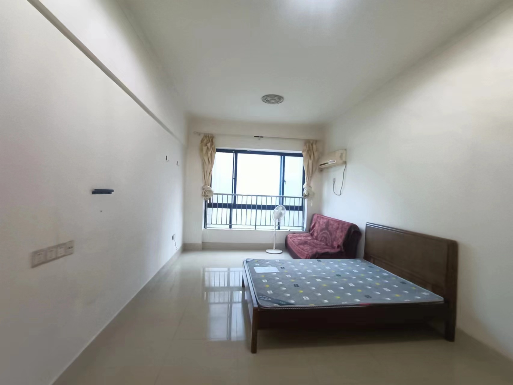 慈善大厦  1室1厅1卫    19.0万 慈善大厦  1室1厅1卫    19.0万室内图