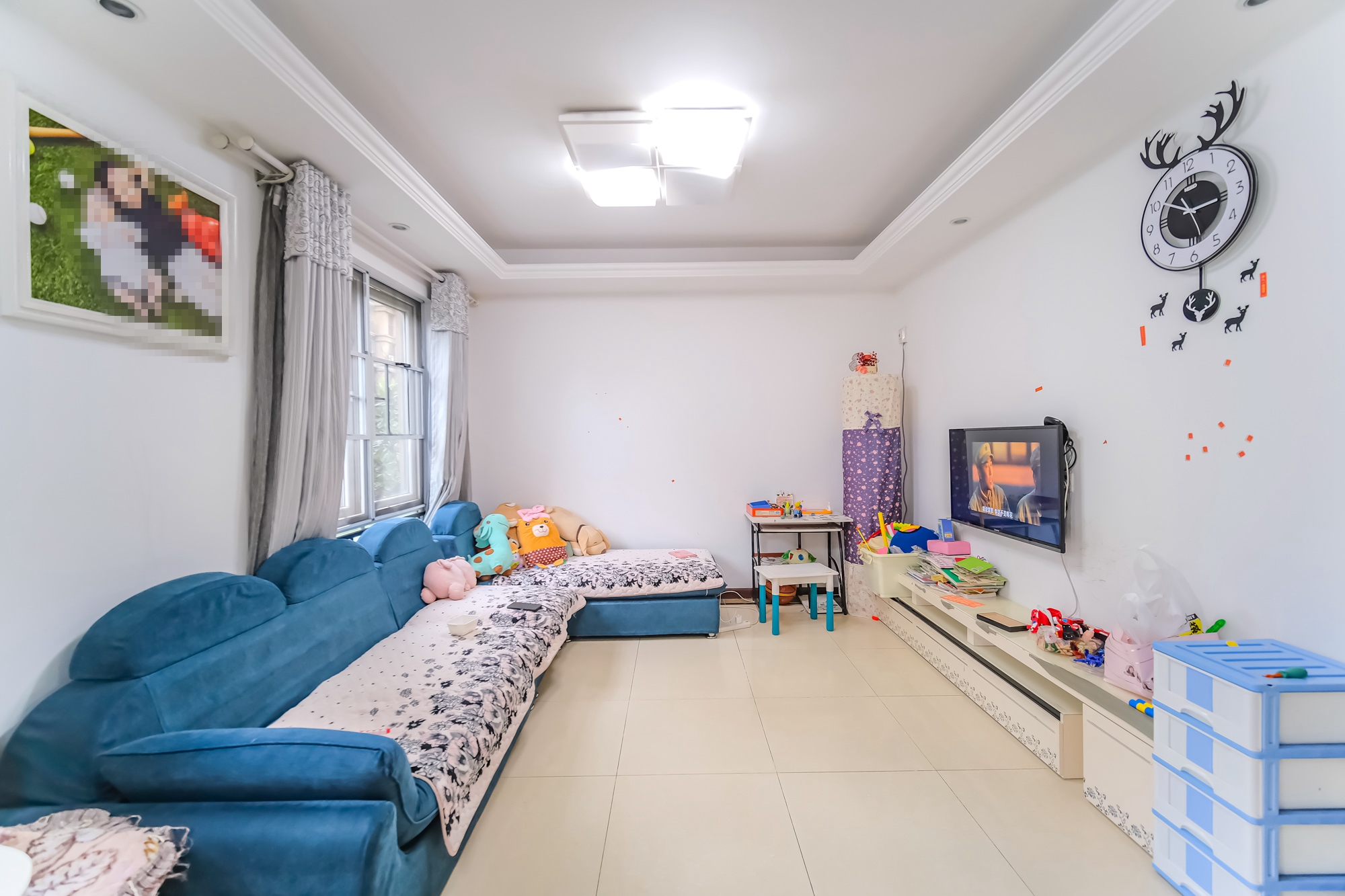 郡原居里  3室2厅1卫    62.0万 郡原居里  3室2厅1卫    62.0万客厅