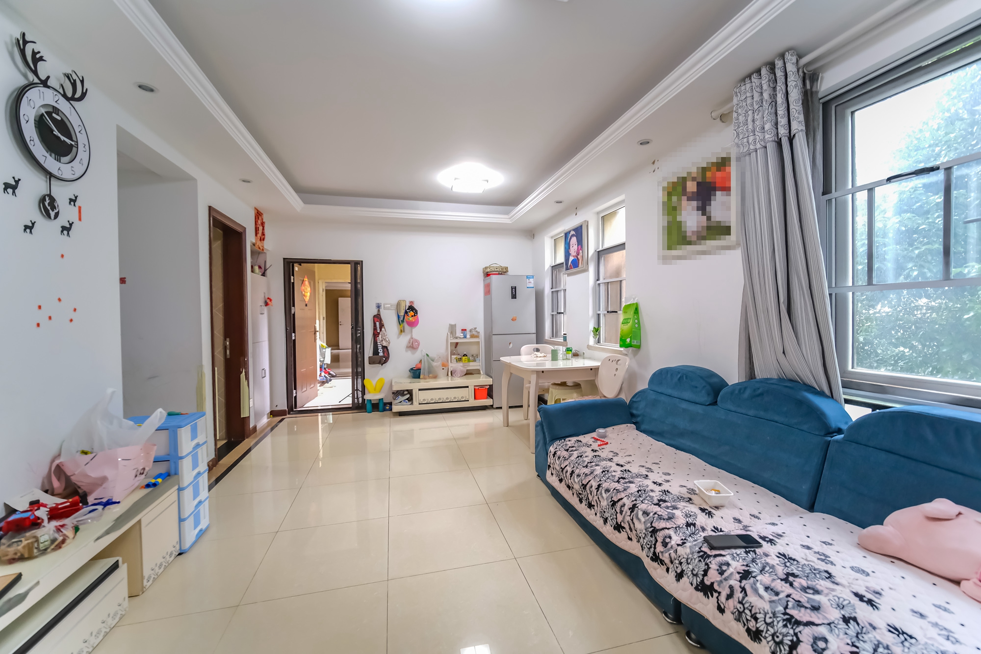 郡原居里  3室2厅1卫    62.0万 郡原居里  3室2厅1卫    62.0万客厅